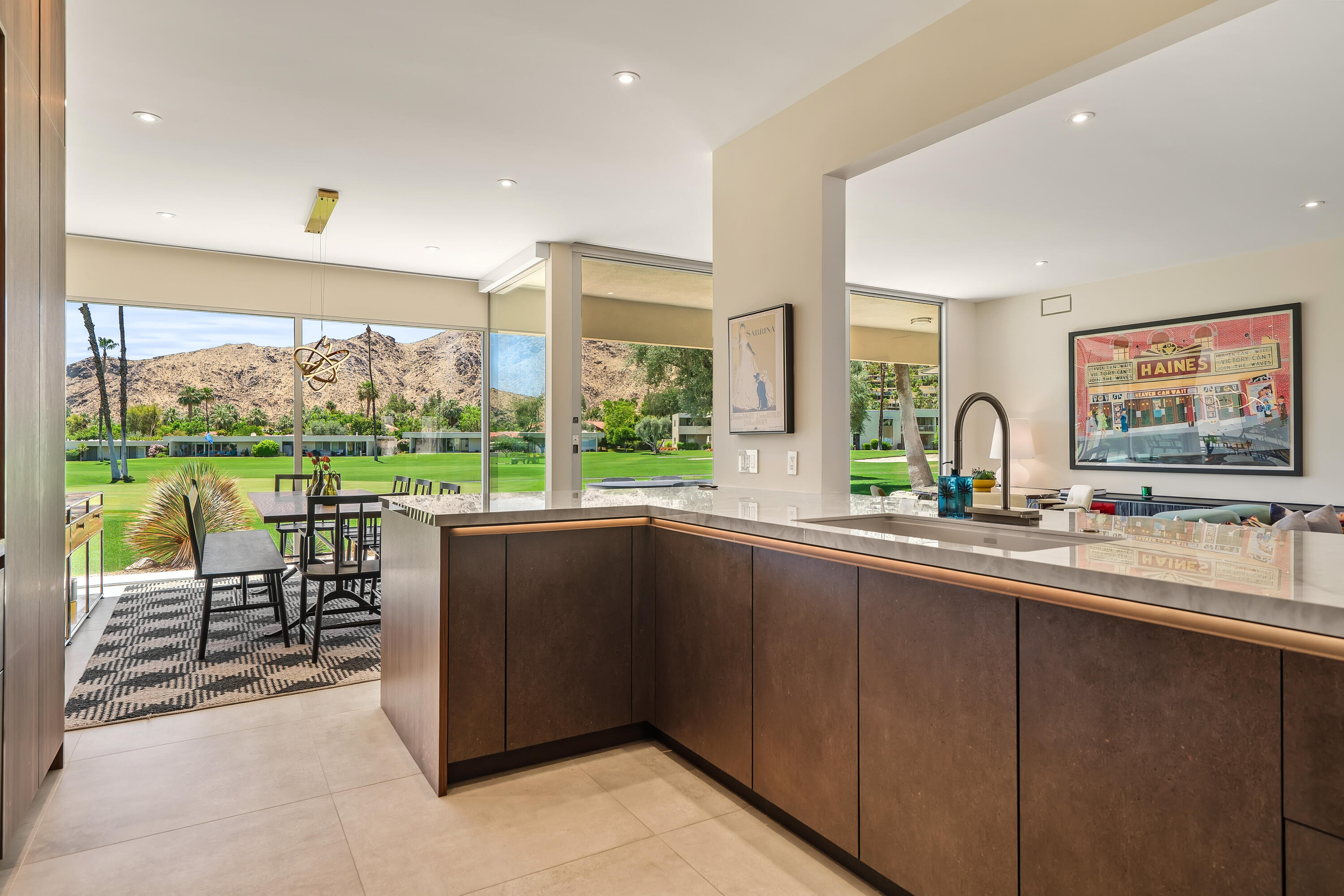 133 Desert Lakes DR