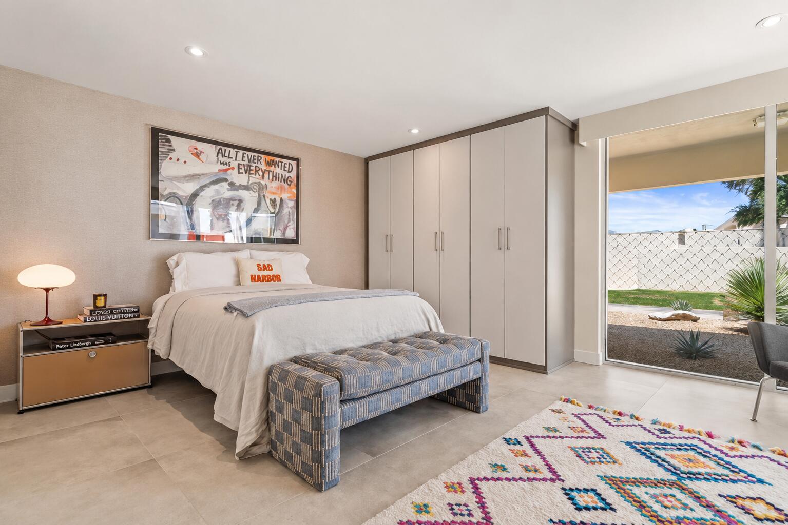 133 Desert Lakes DR