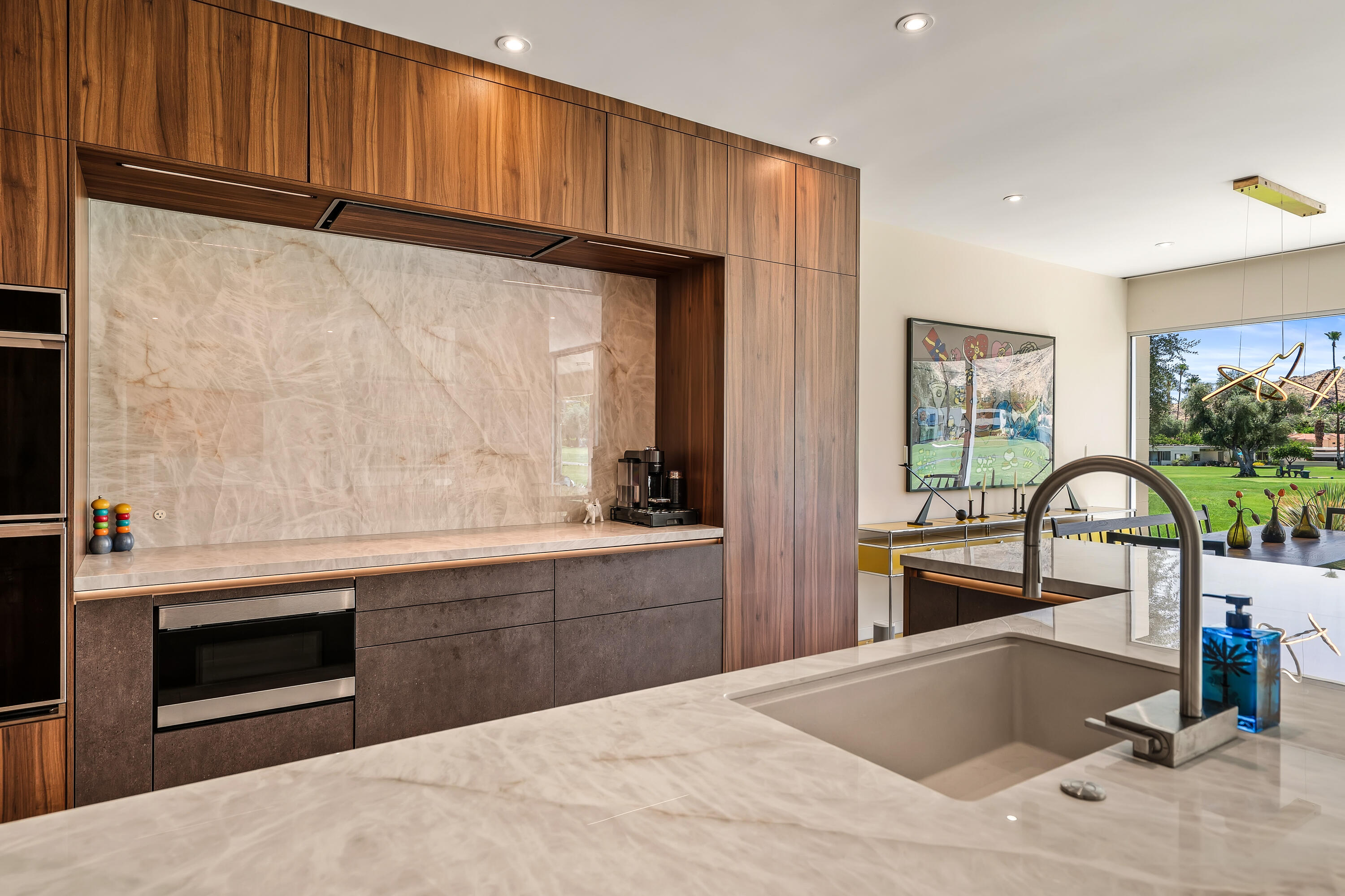 133 Desert Lakes DR