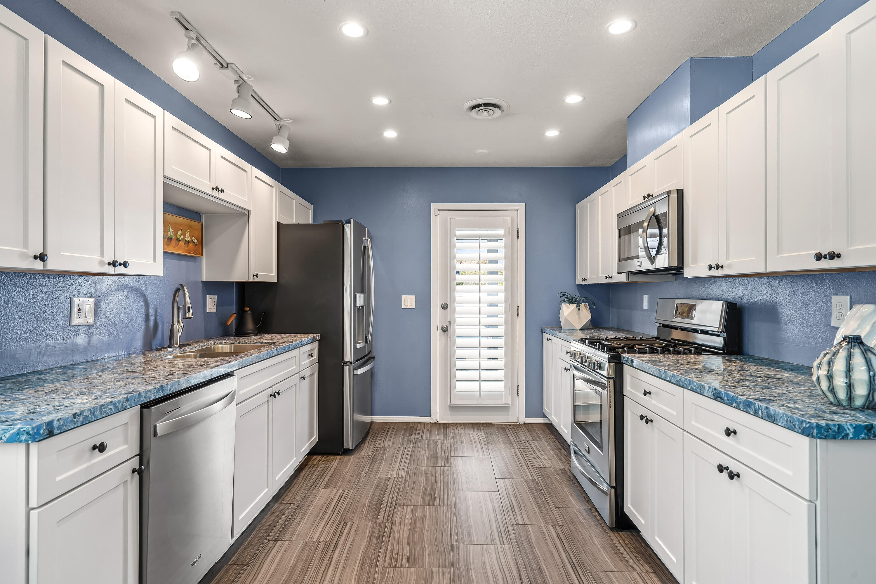 39401 Bel Air DR