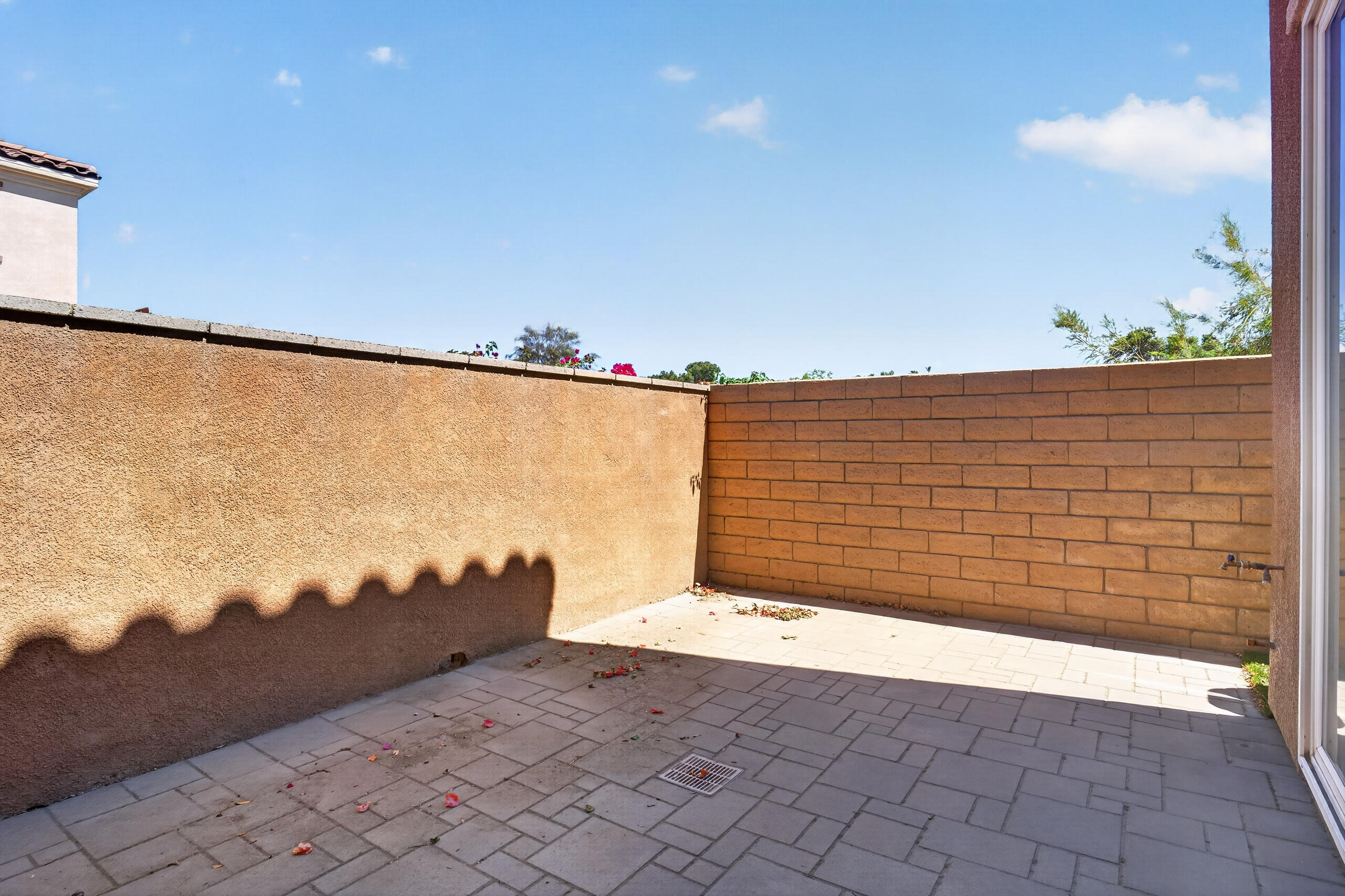 621 Calle Vibrante