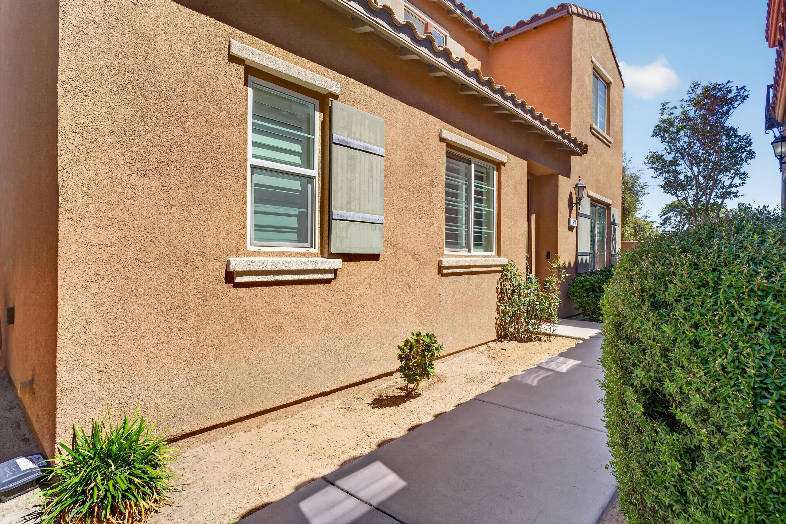 621 Calle Vibrante