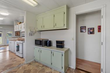 15500 Bubbling Wells RD Unit: 140