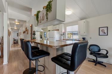 15500 Bubbling Wells RD Unit: 140