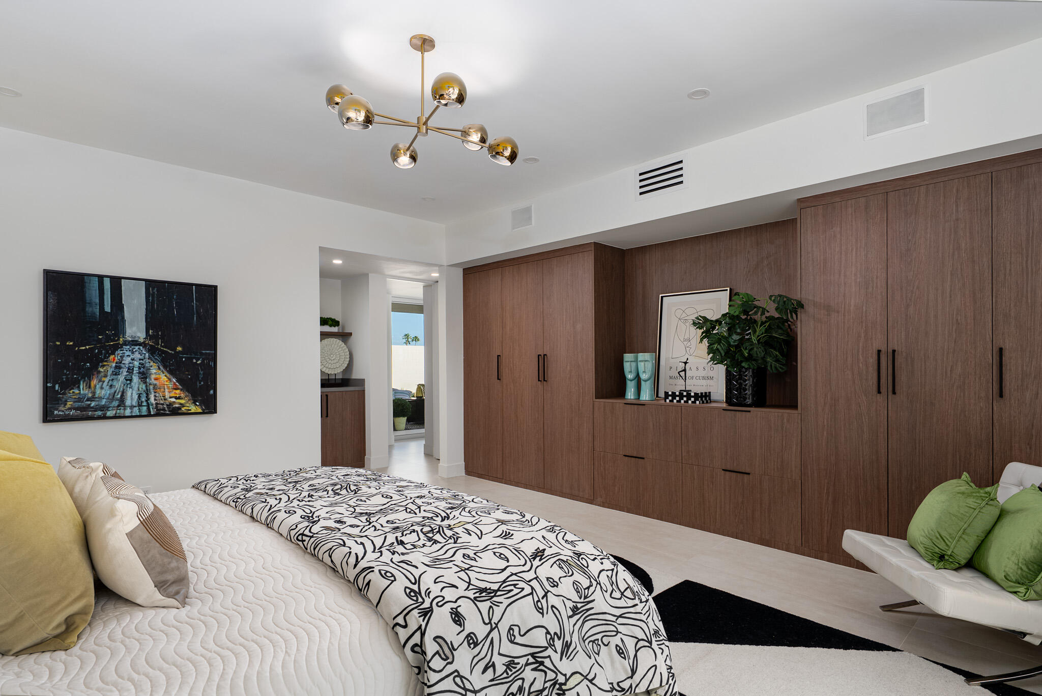 139 Desert Lakes DR