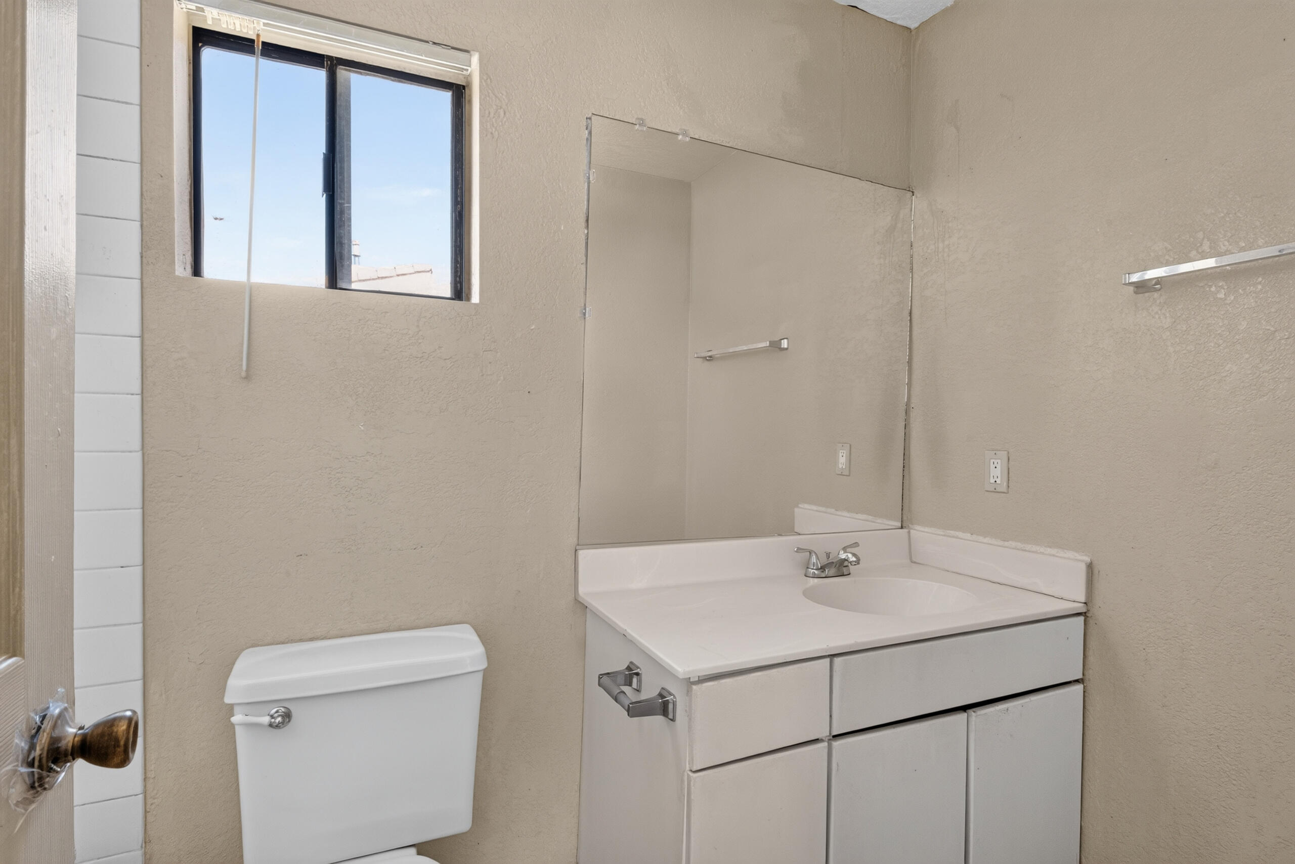 32450 Desert Vista RD