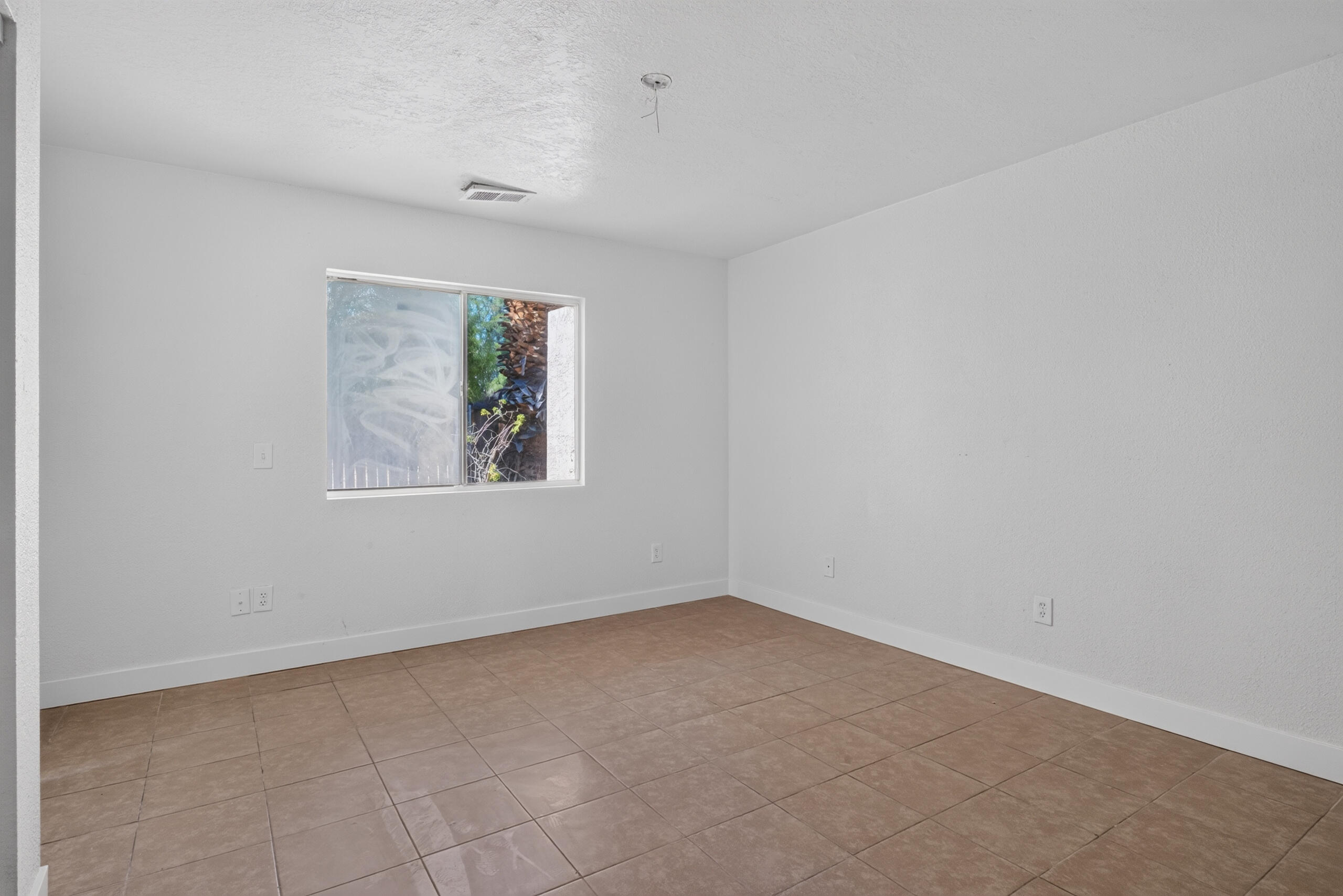 32450 Desert Vista RD