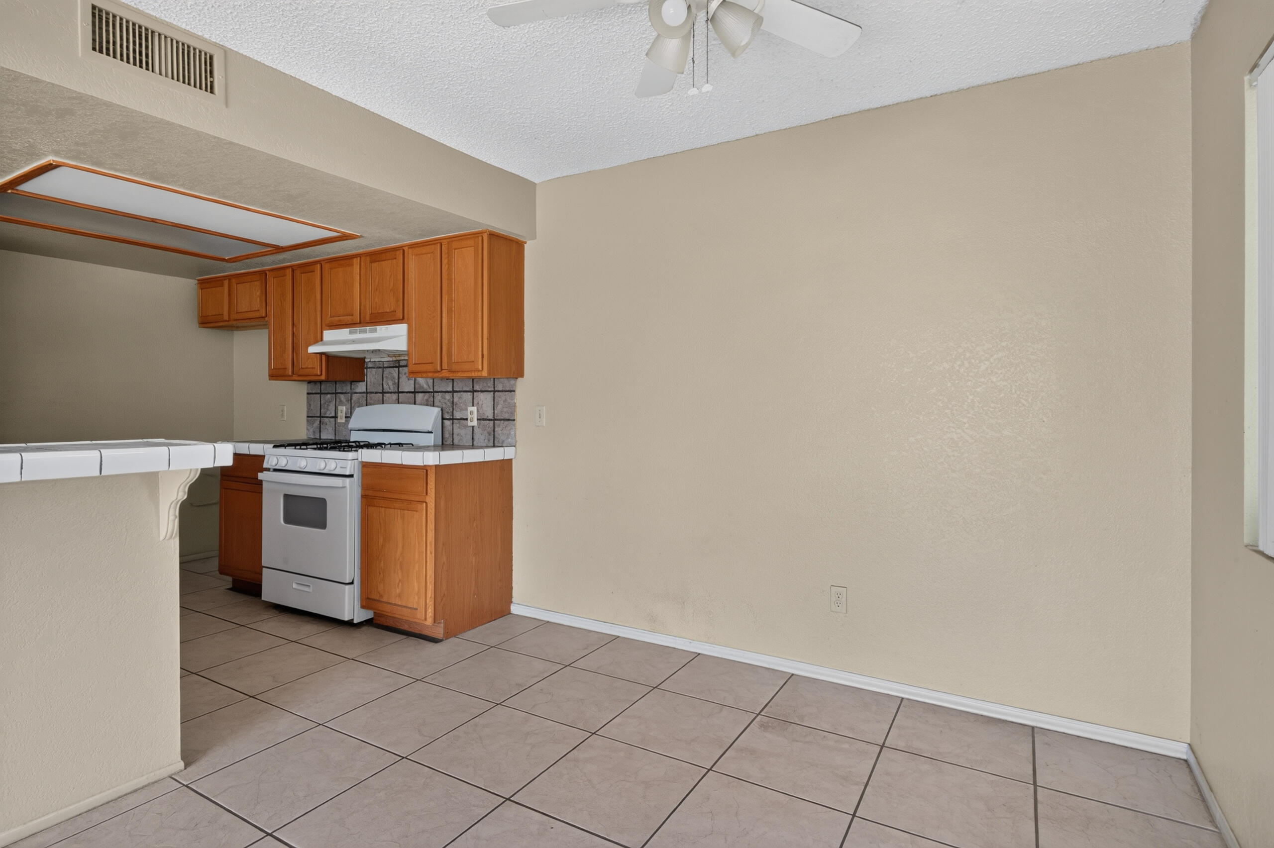 32450 Desert Vista RD