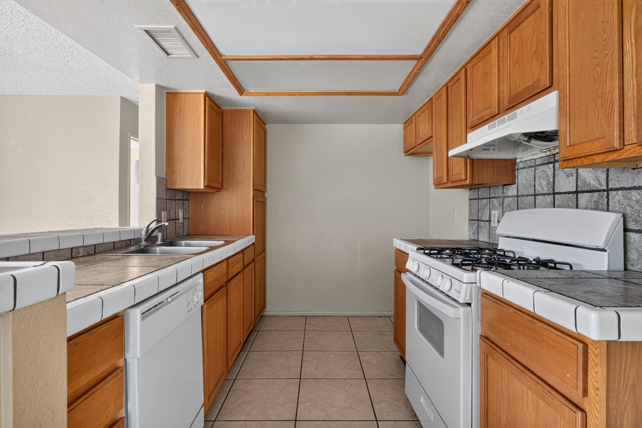 32450 Desert Vista RD