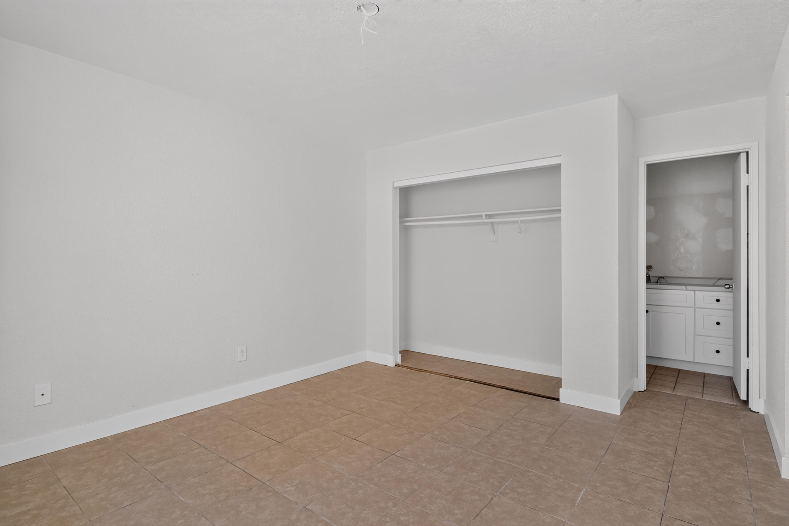32450 Desert Vista RD