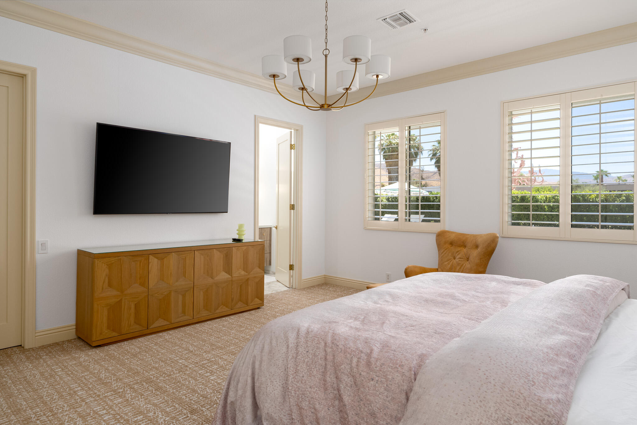 595 E Bogert TRL