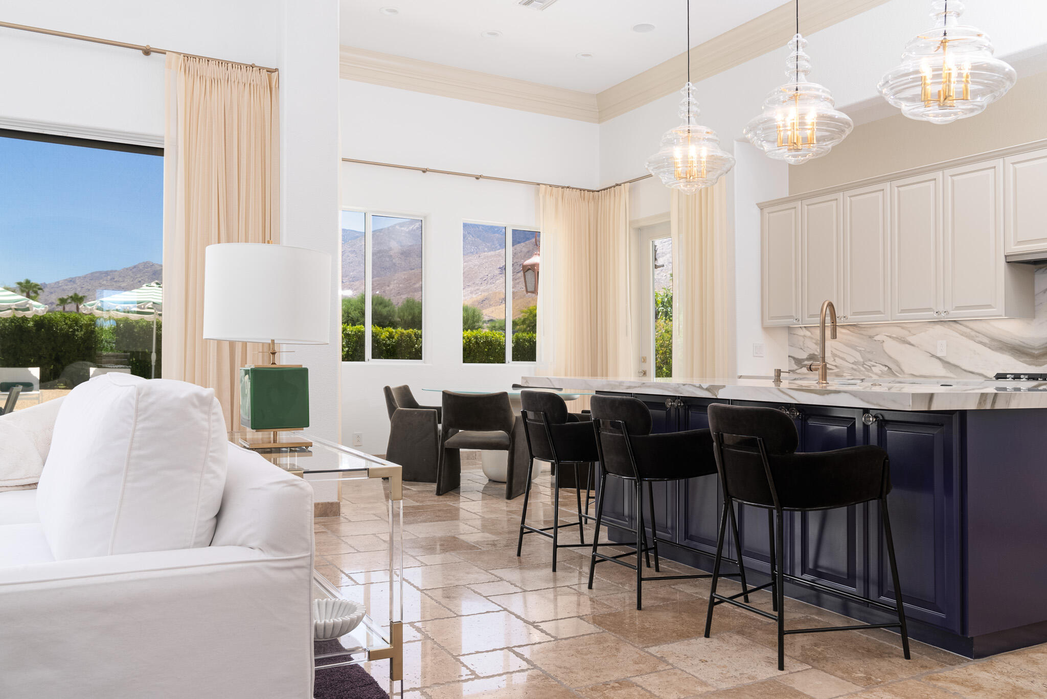 595 E Bogert TRL