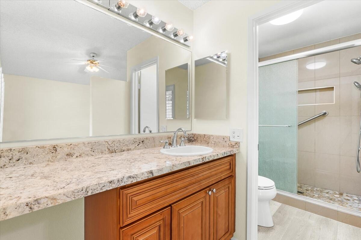 875 Arroyo Vista DR