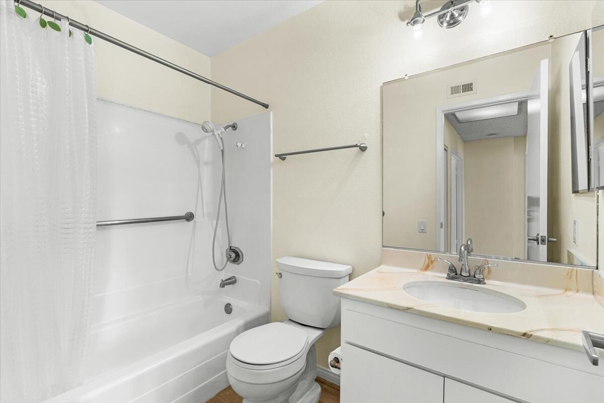 875 Arroyo Vista DR