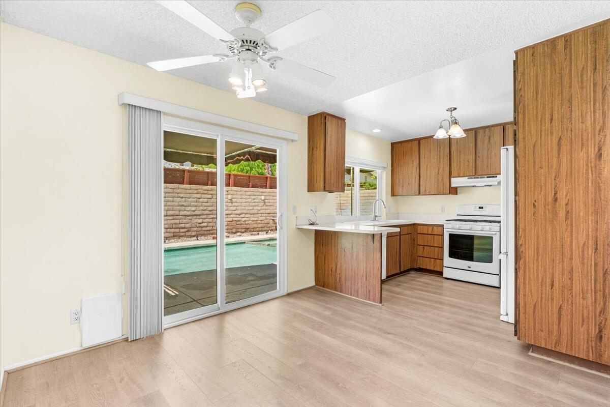 875 Arroyo Vista DR