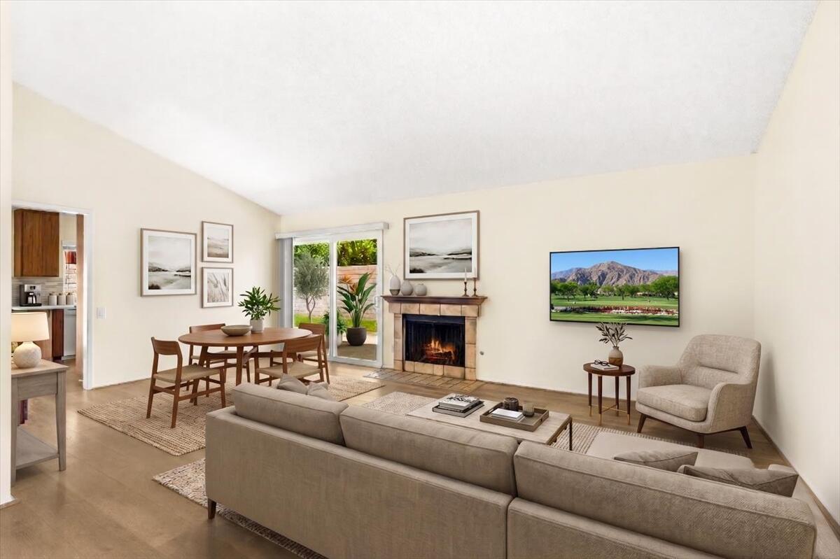 875 Arroyo Vista DR