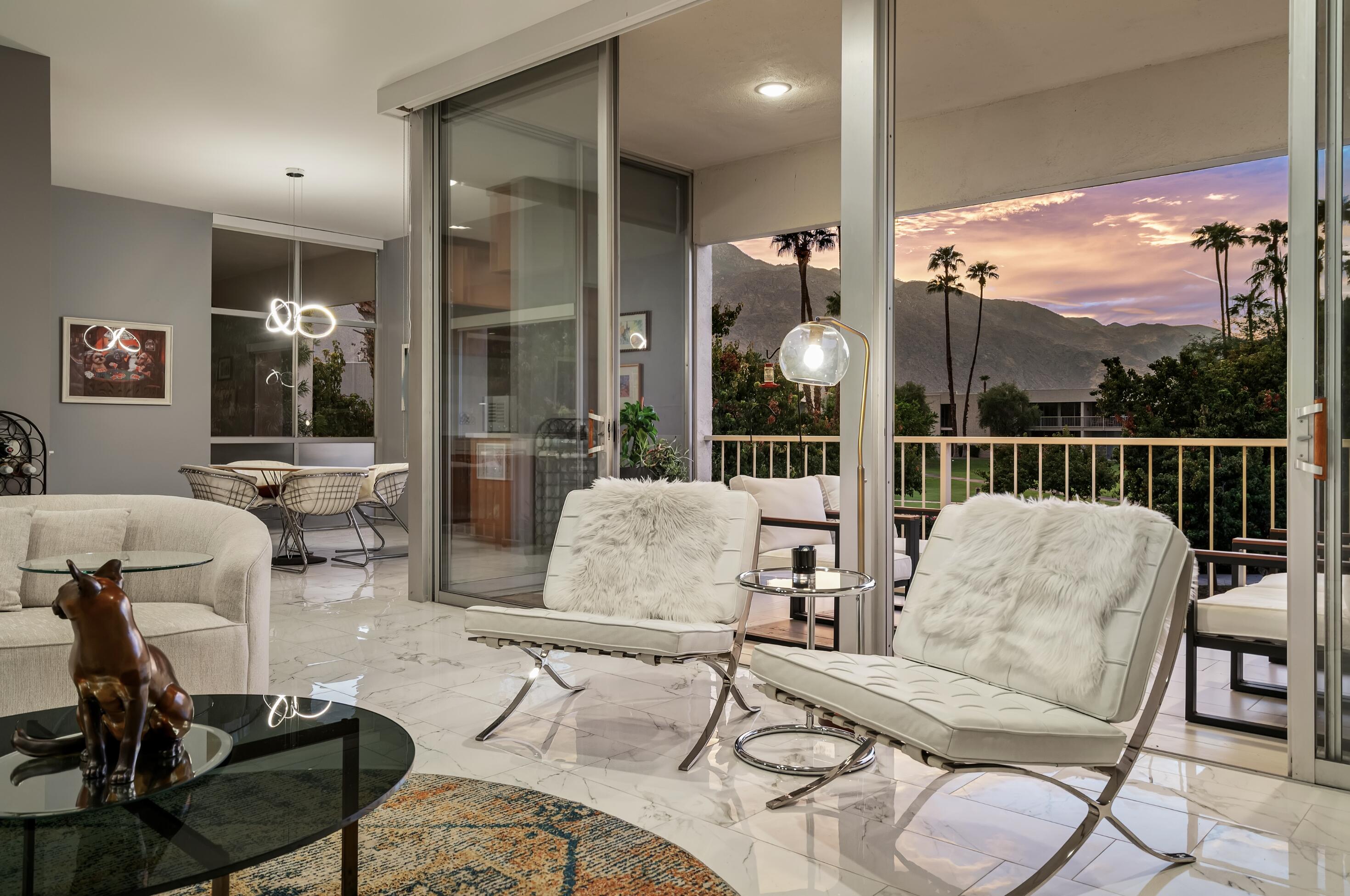 439 Desert Lakes Drive DR