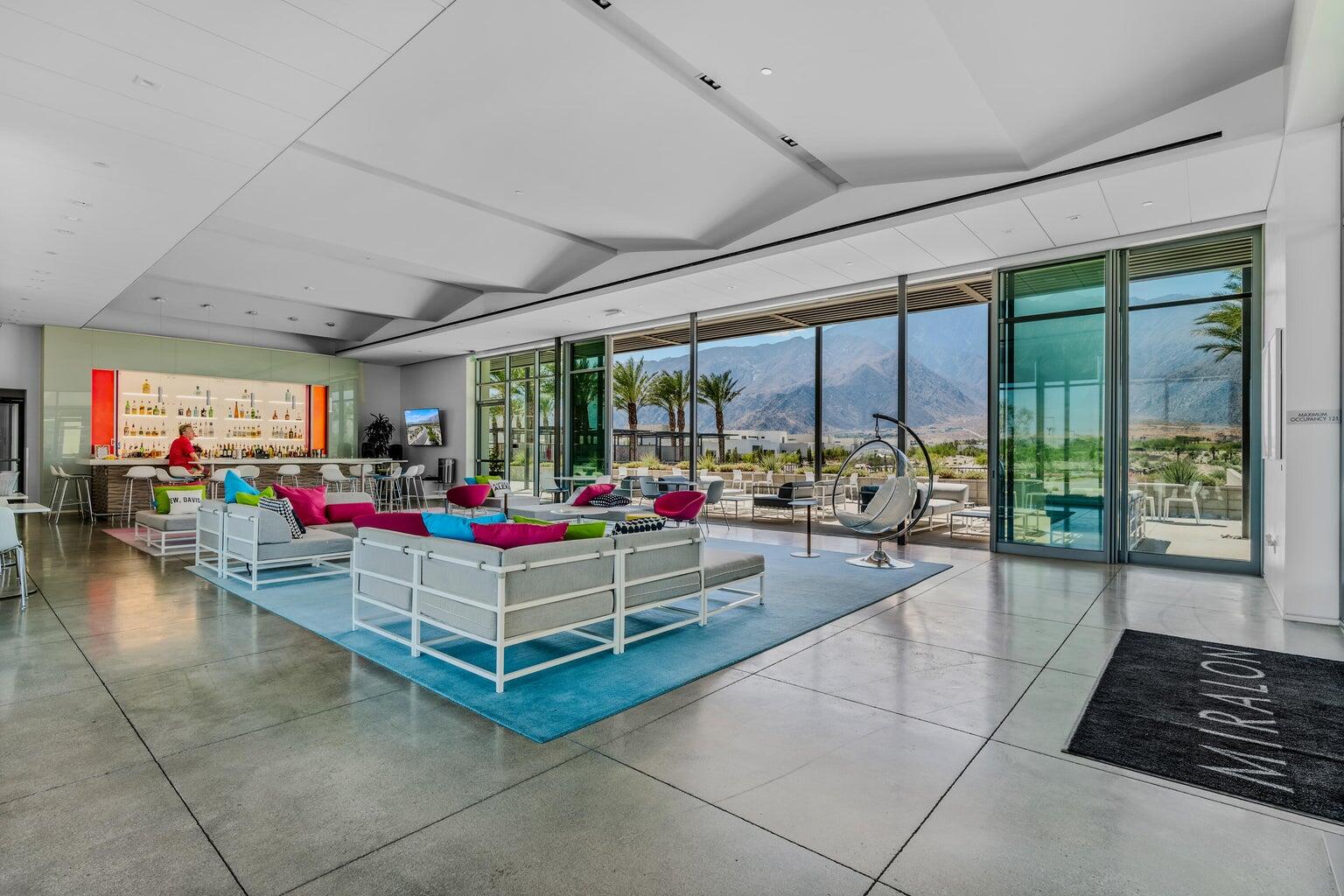 211 Mustang LN