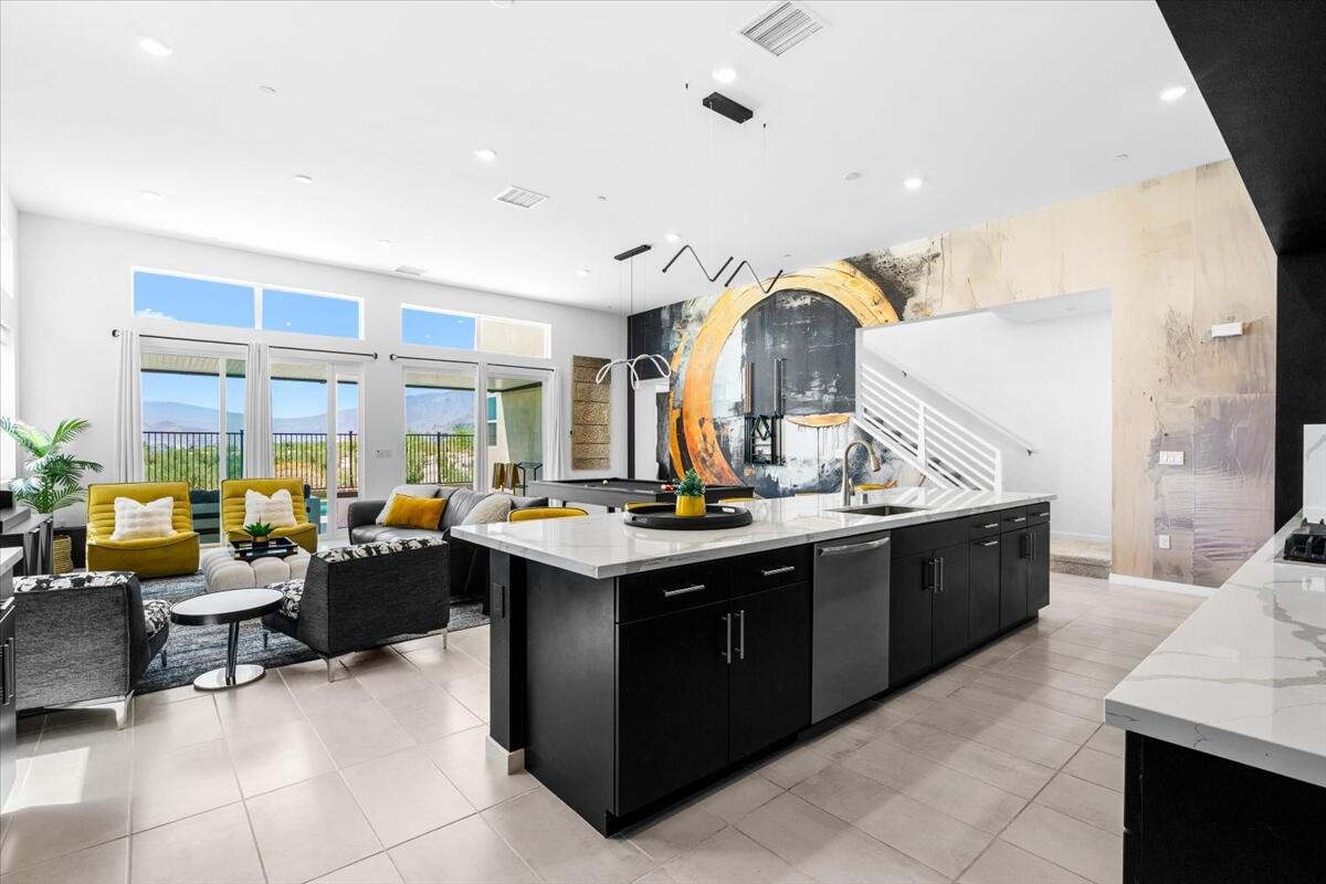 211 Mustang LN
