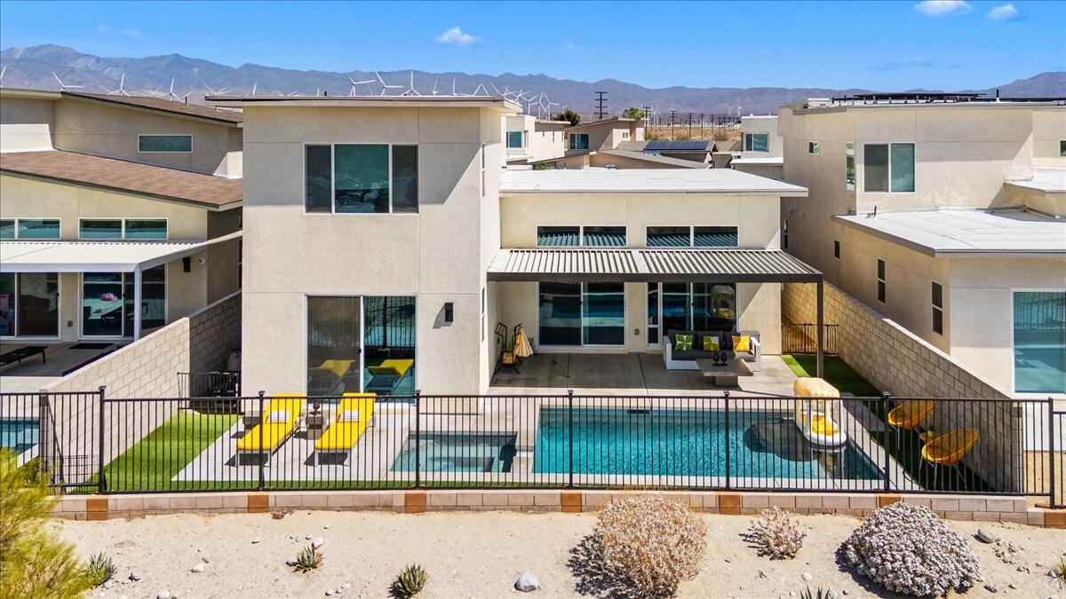 211 Mustang LN