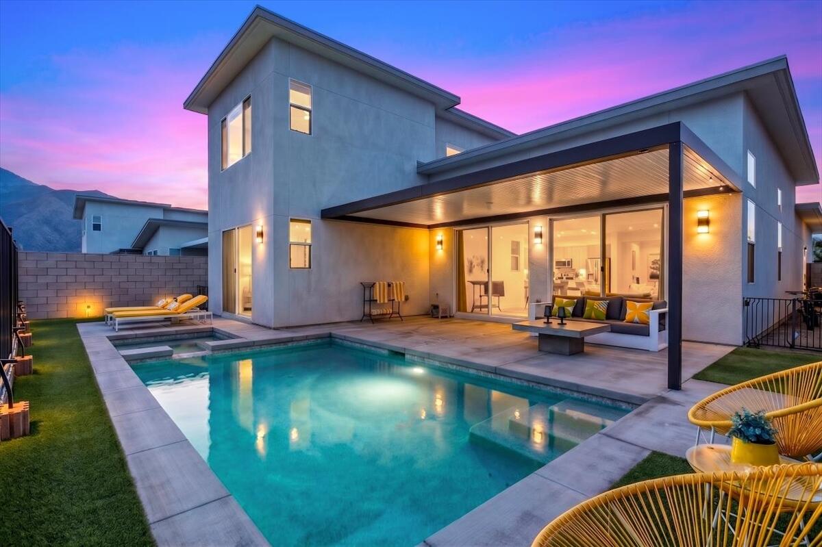 211 Mustang LN