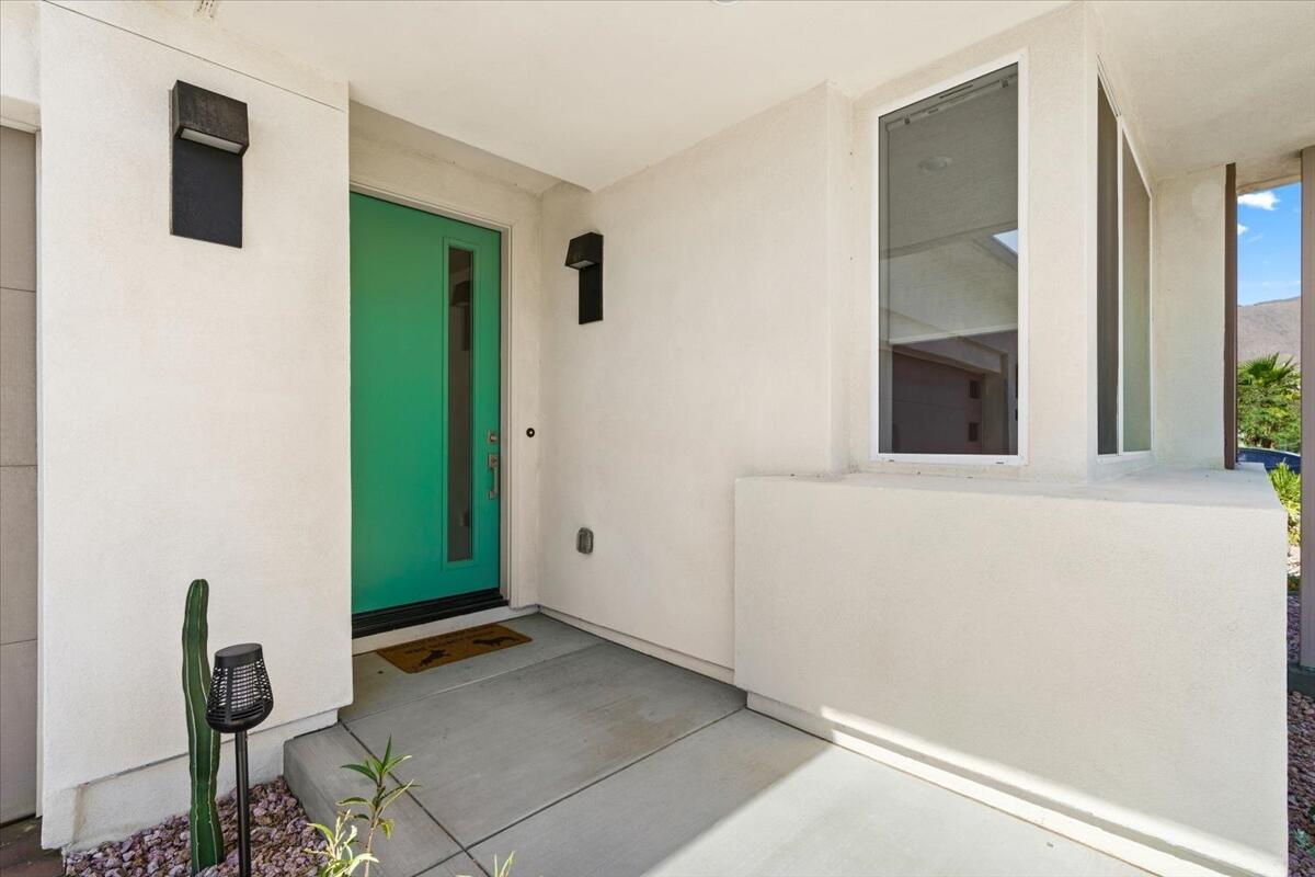 211 Mustang LN
