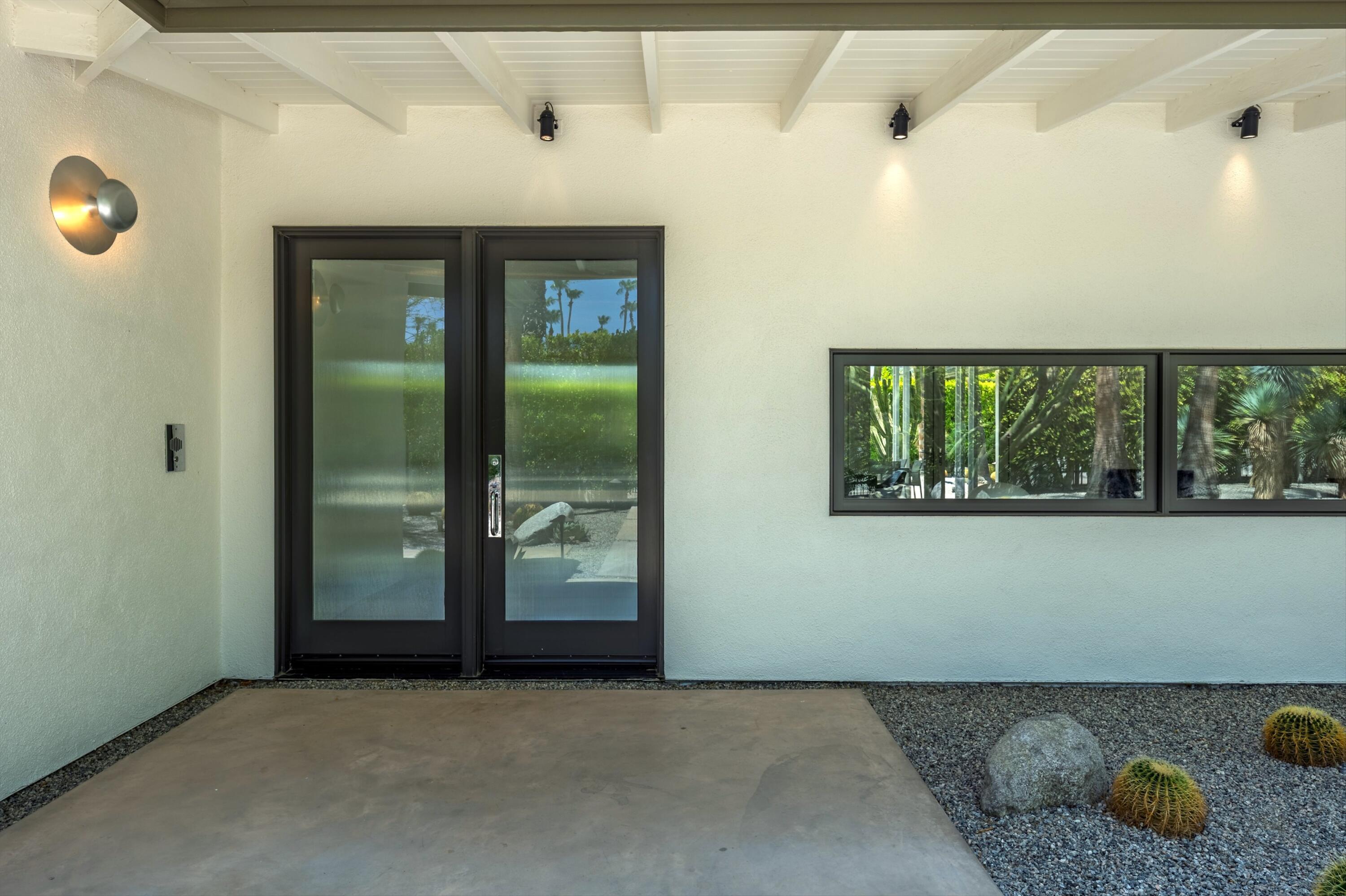 241 Camino Norte