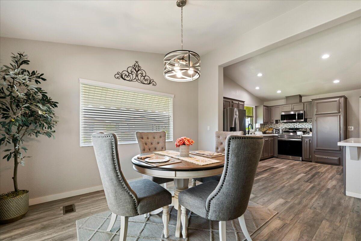 74986 Conestoga DR