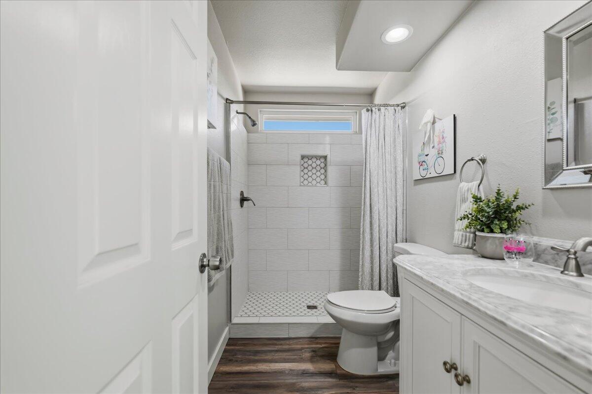 74986 Conestoga DR
