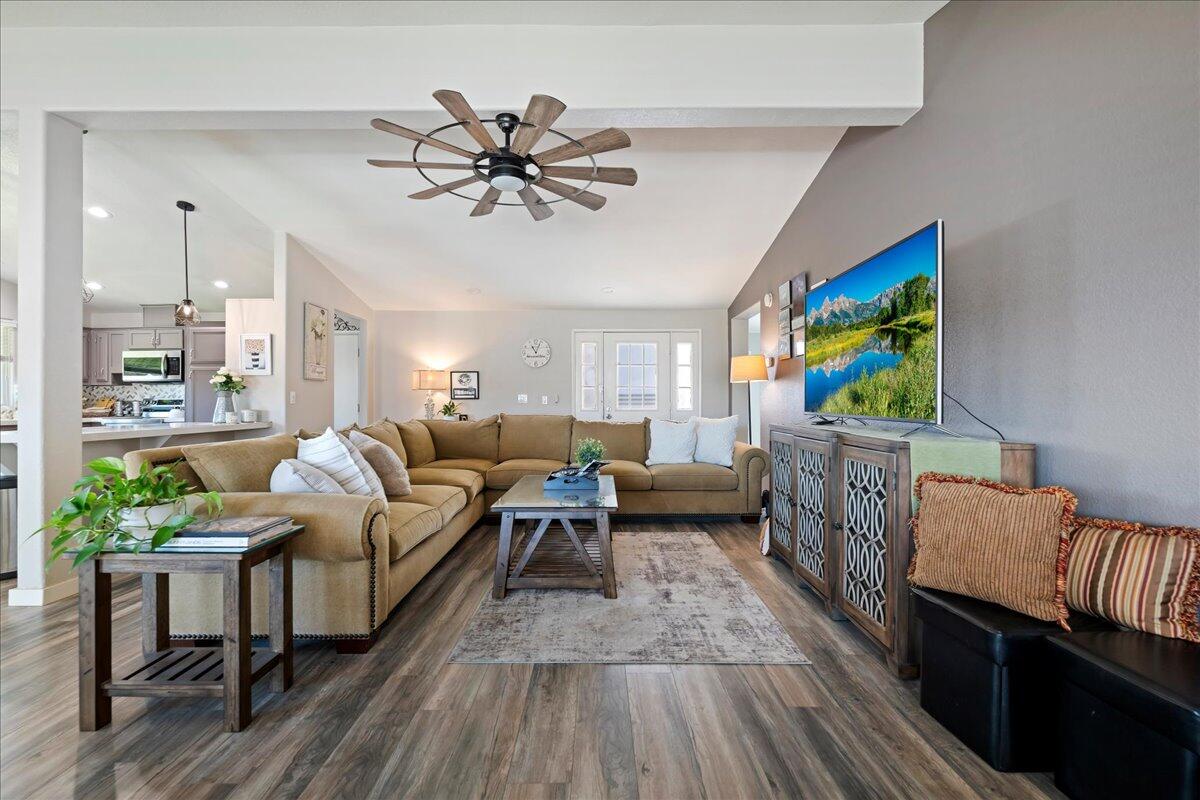74986 Conestoga DR