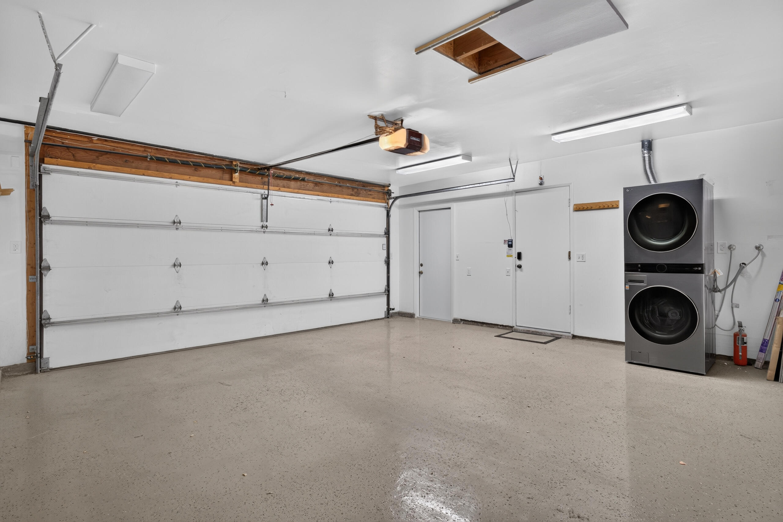 2490 E Miramonte CIR Unit: B
