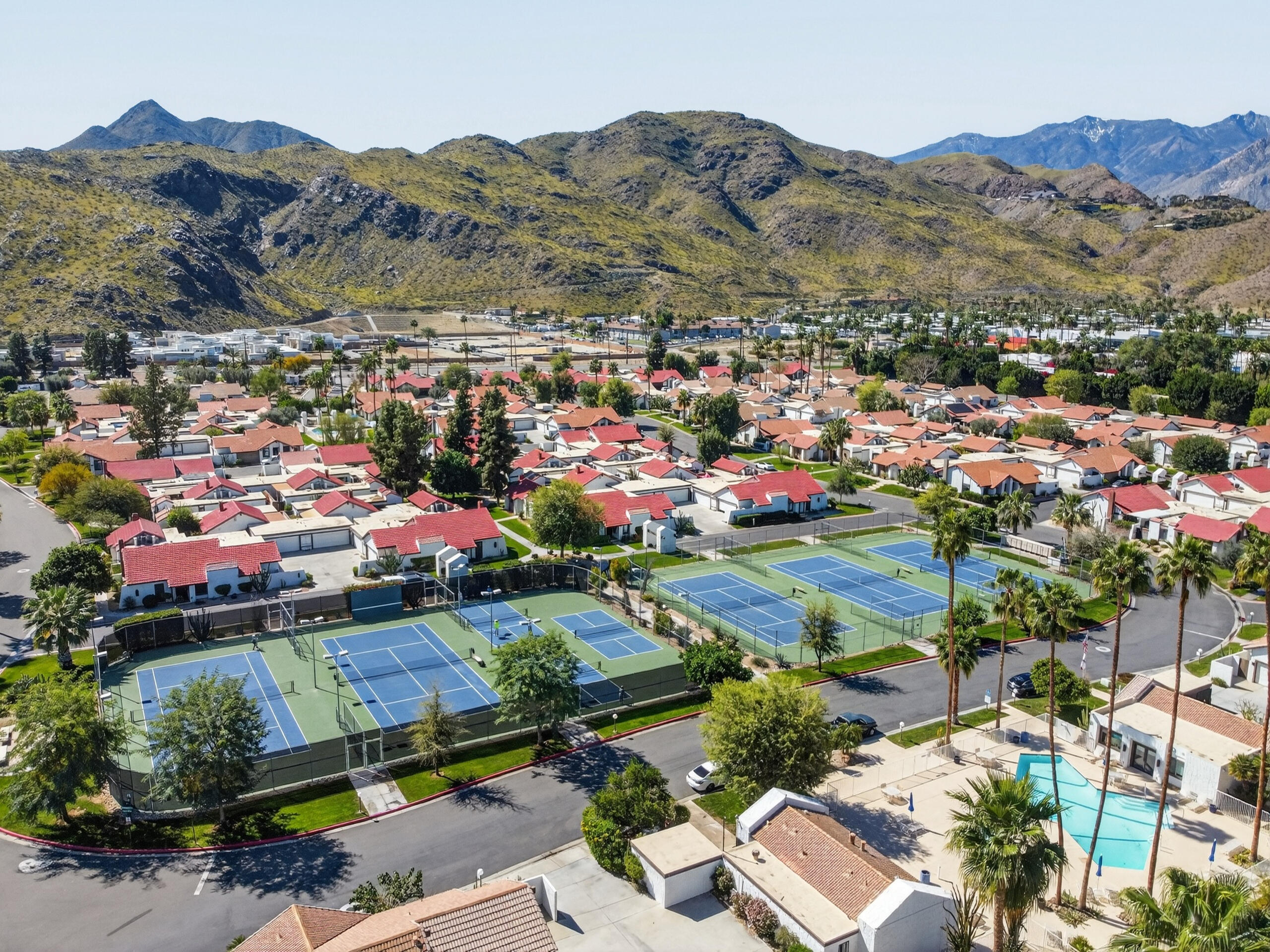 2490 E Miramonte CIR Unit: B