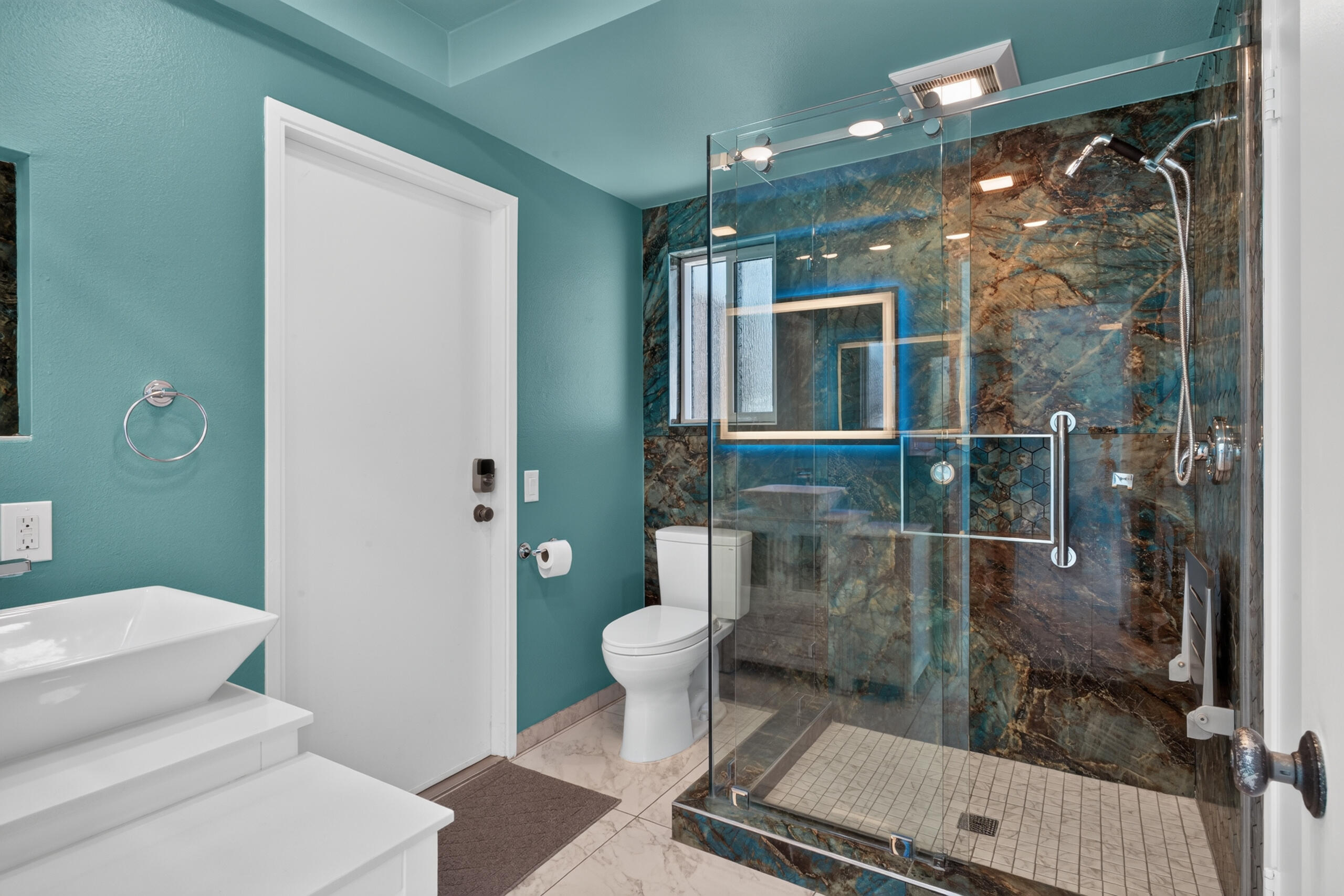 2490 E Miramonte CIR Unit: B