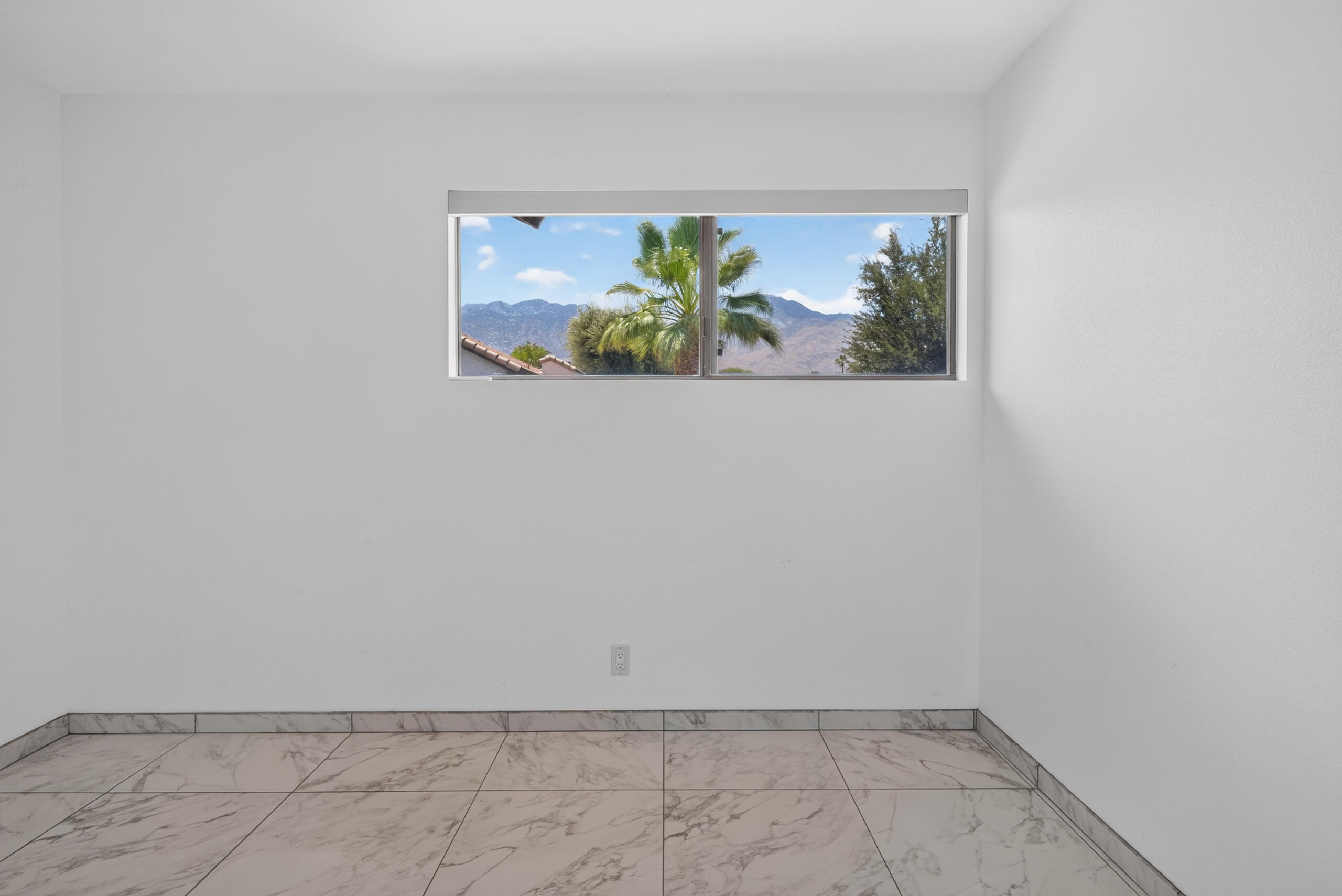 2490 E Miramonte CIR Unit: B