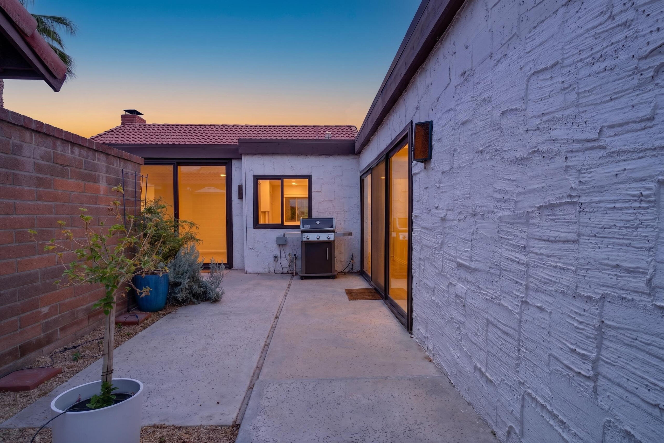 2490 E Miramonte CIR Unit: B