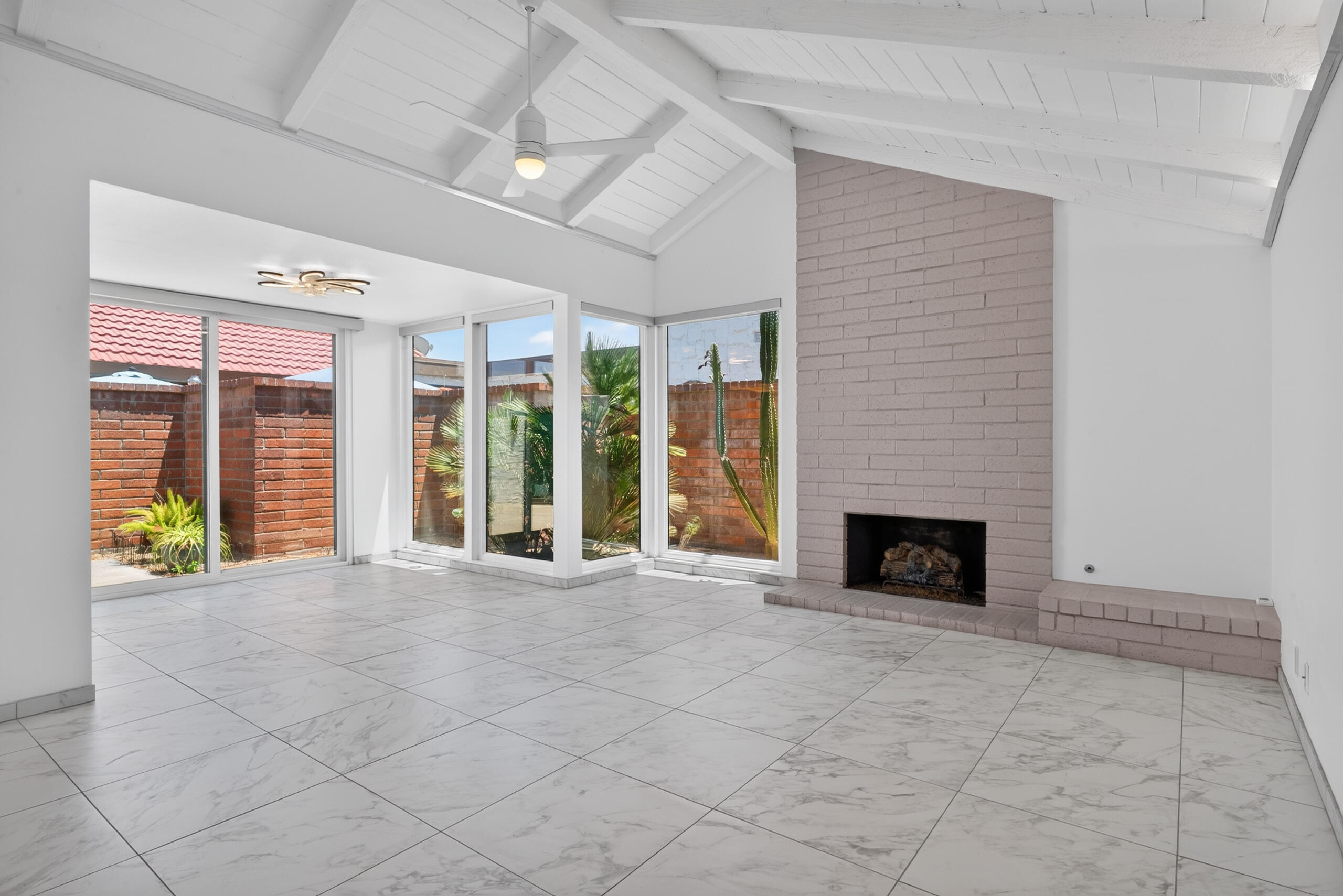 2490 E Miramonte CIR Unit: B