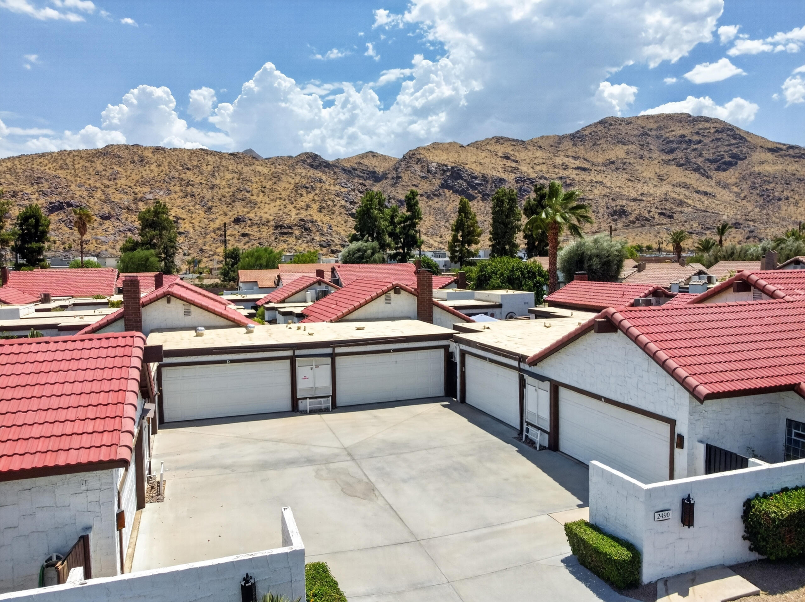 2490 E Miramonte CIR Unit: B