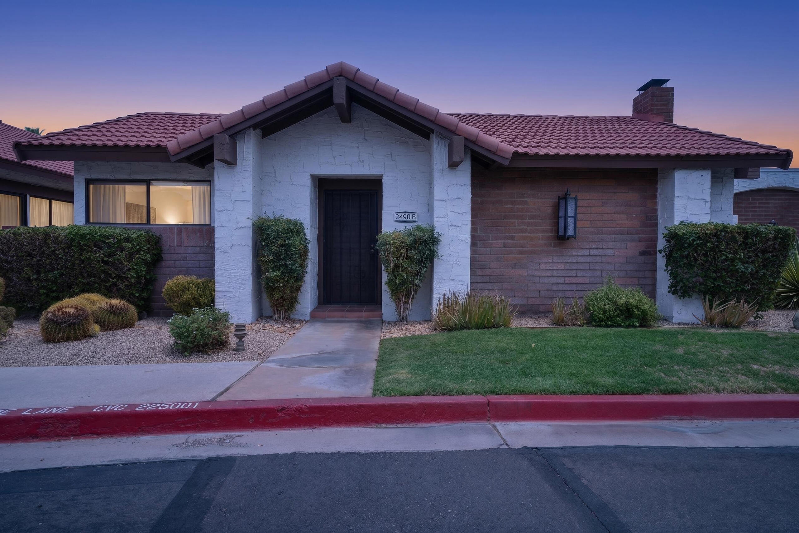 2490 E Miramonte CIR Unit: B