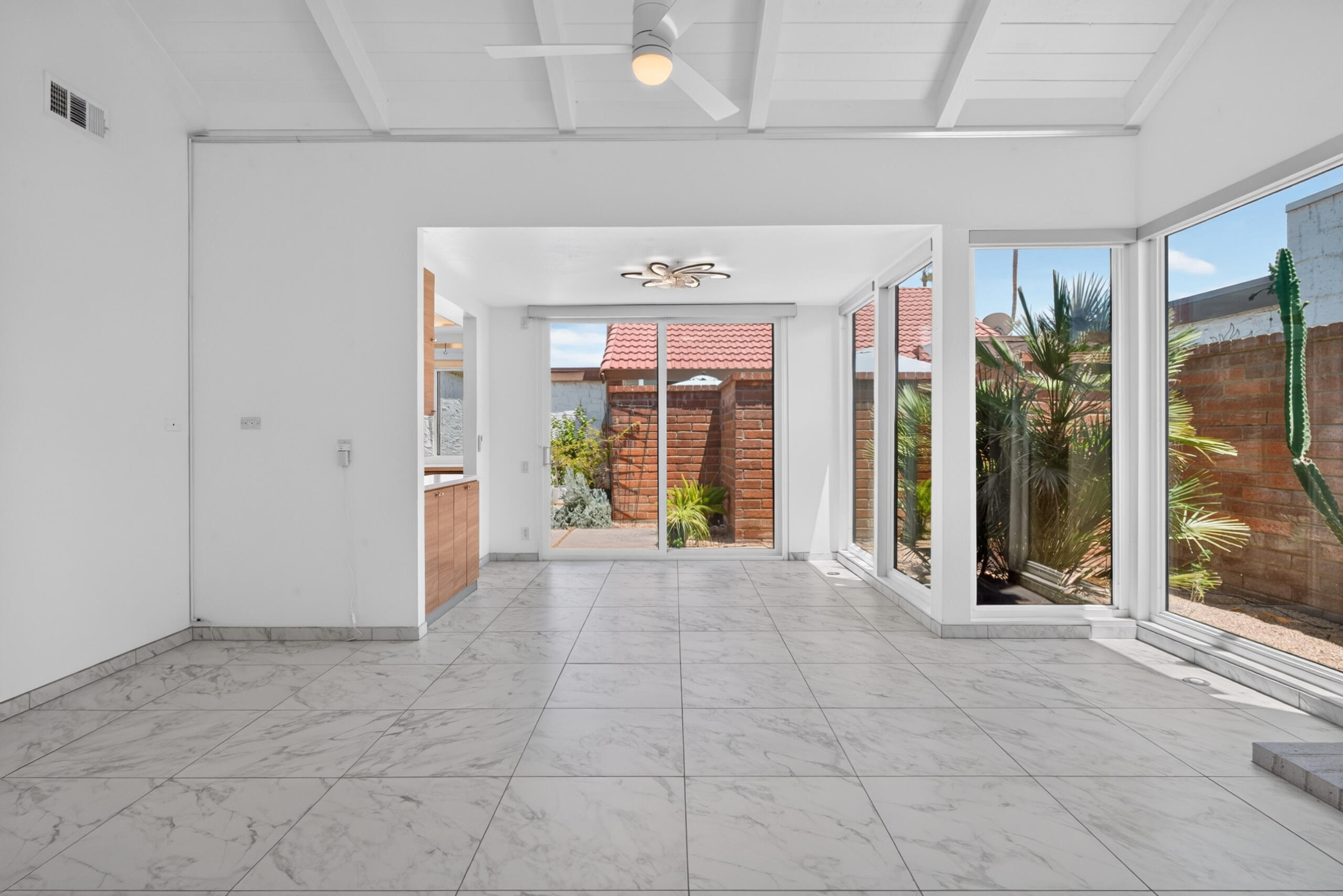 2490 E Miramonte CIR Unit: B