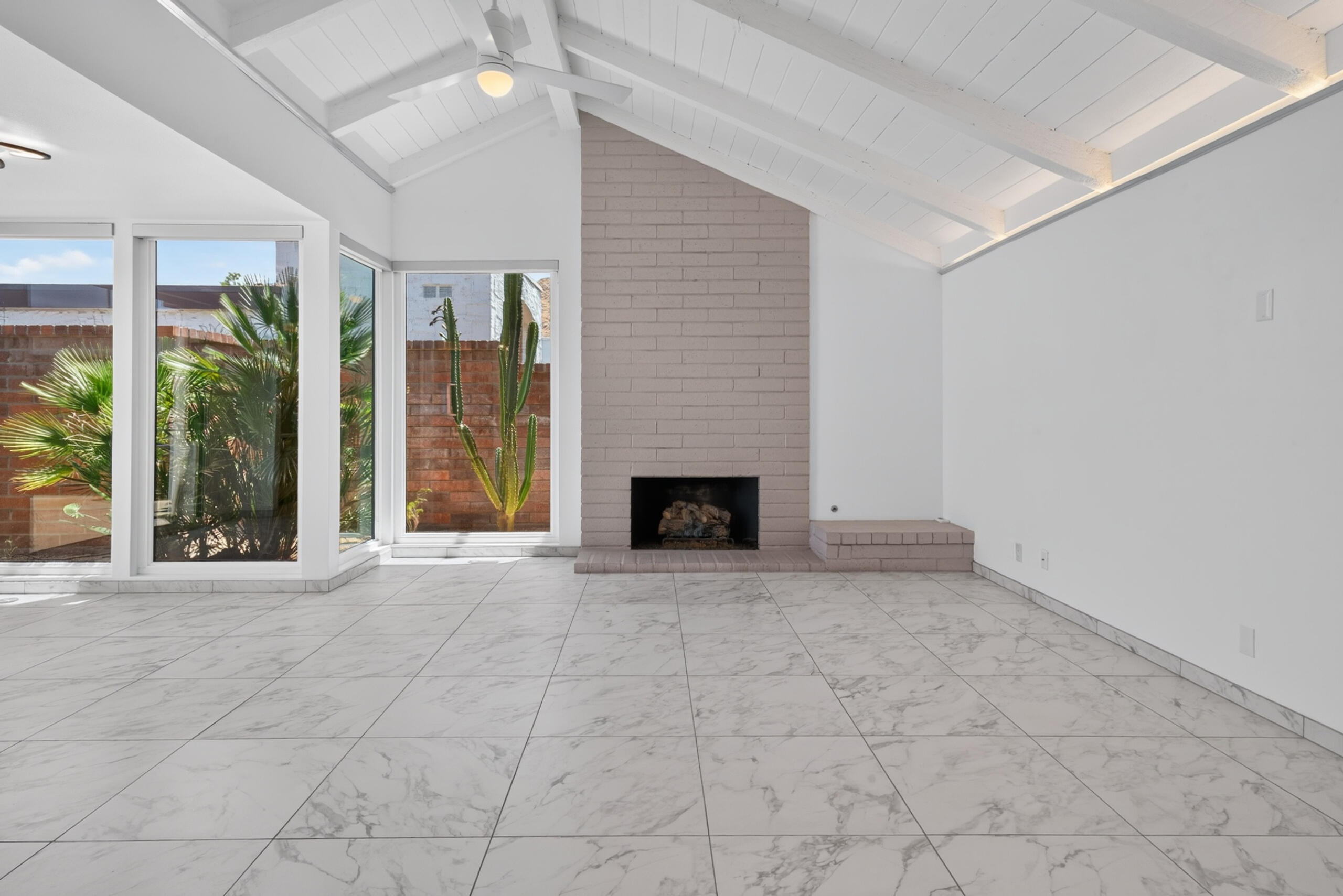 2490 E Miramonte CIR Unit: B