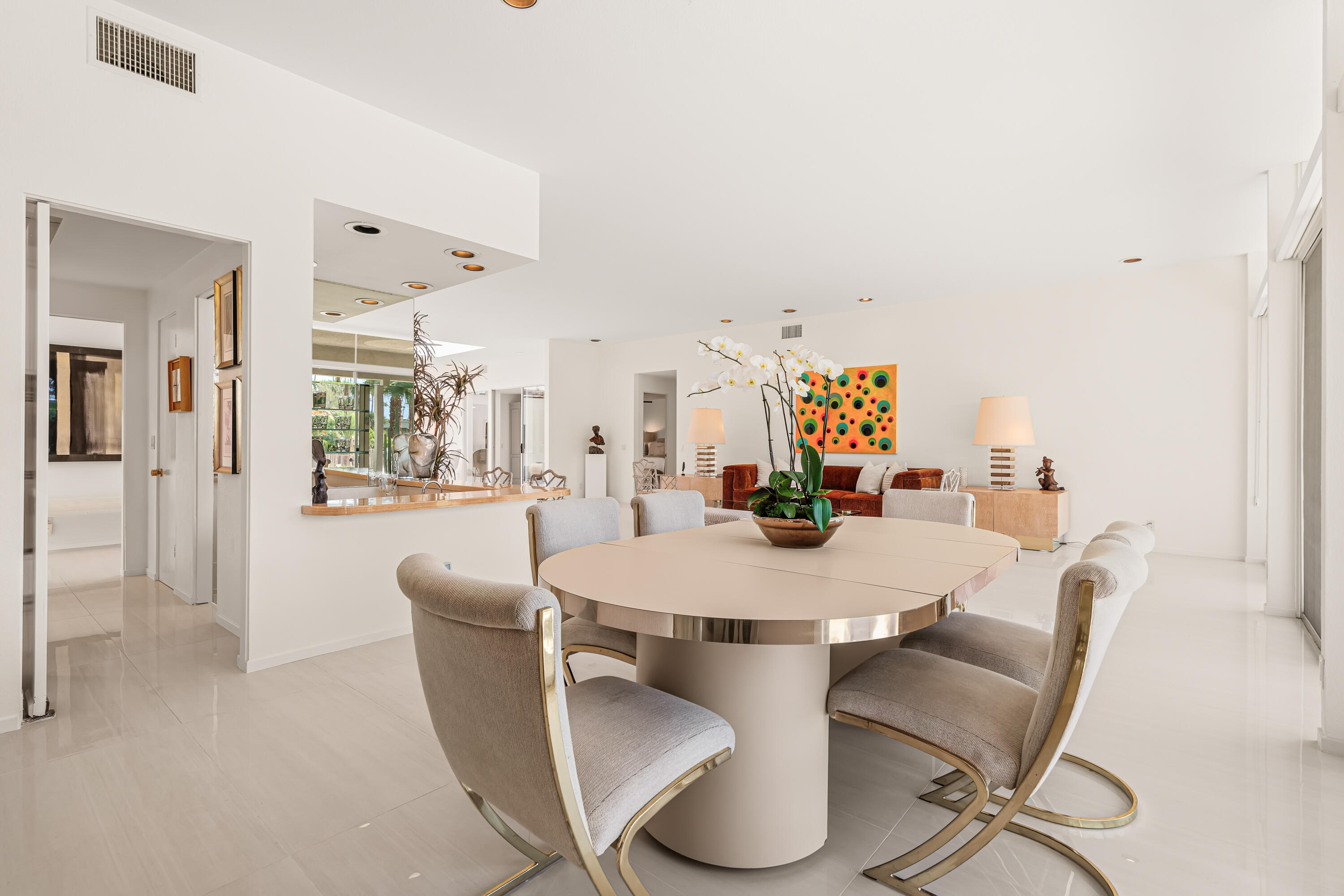 1207 Tamarisk West ST