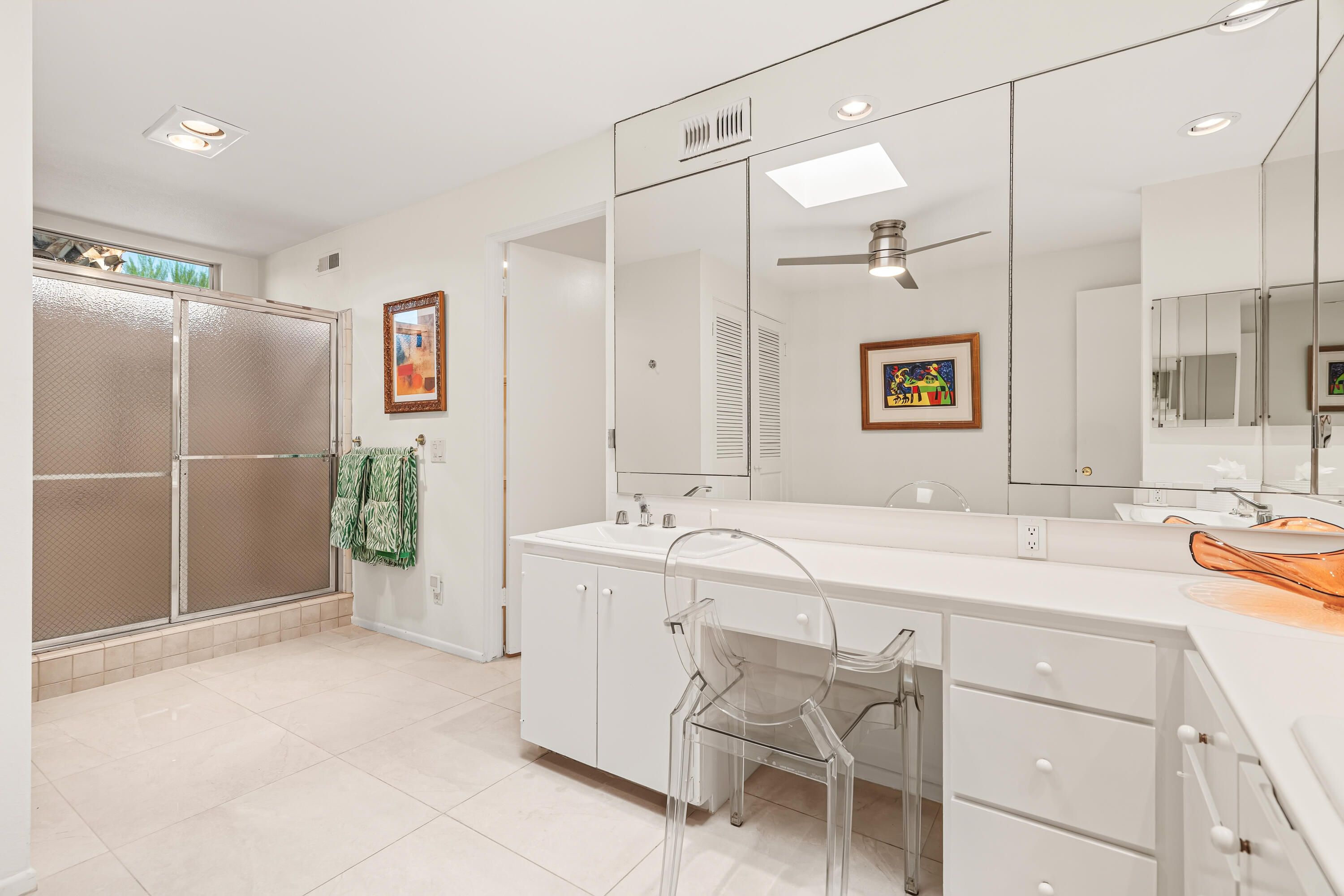 1207 Tamarisk West ST