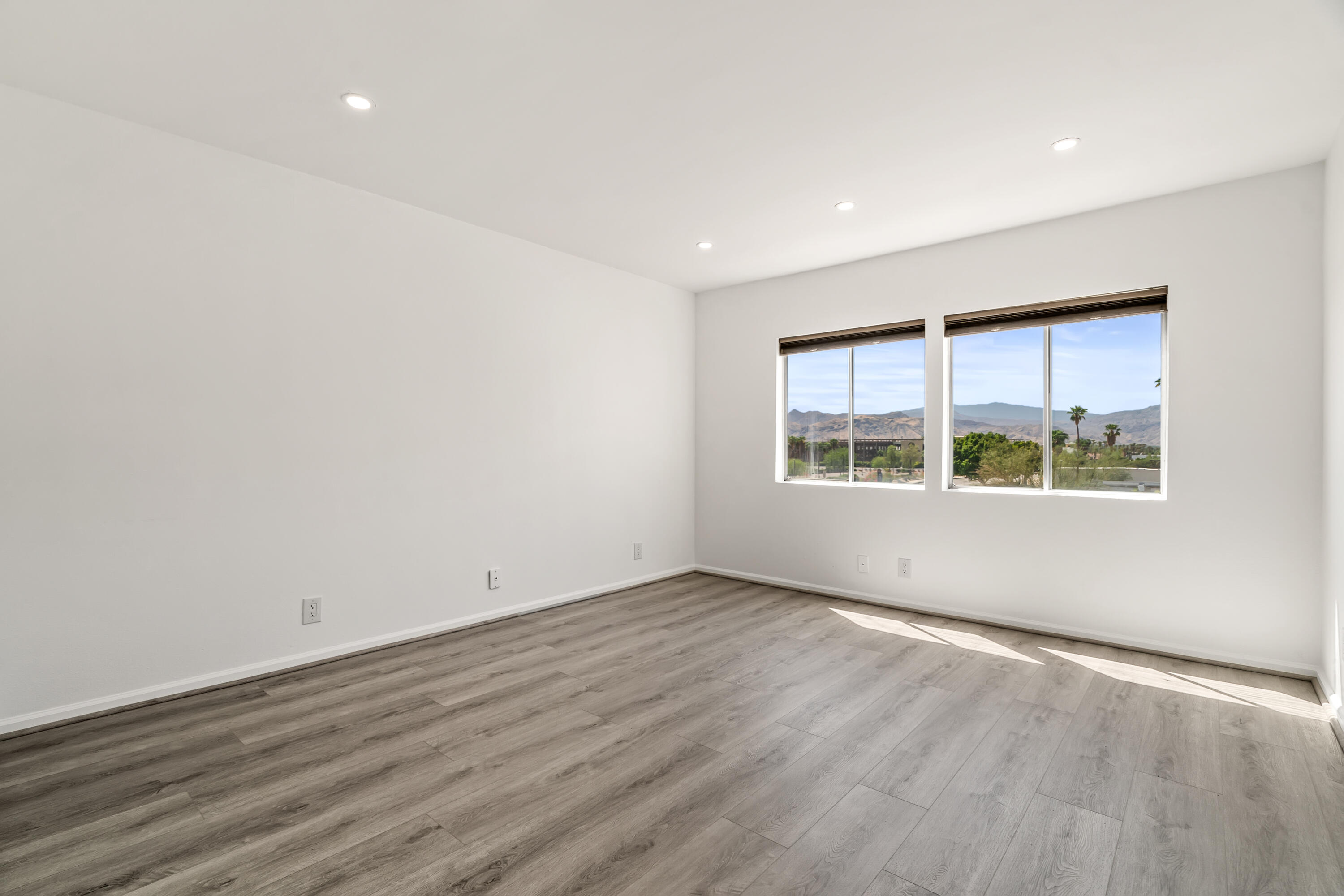 277 E Alejo RD Unit: 219