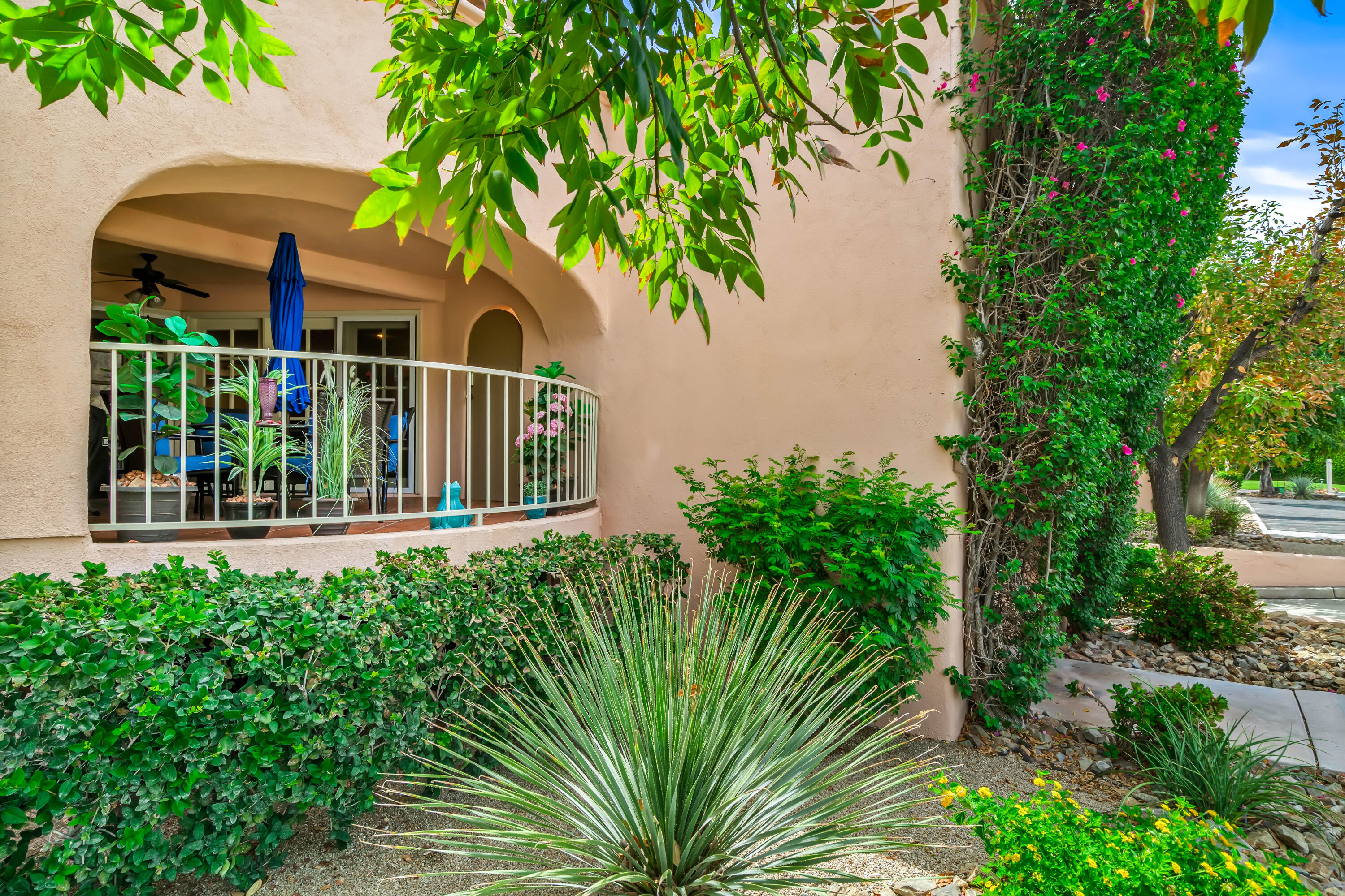 500 E Amado RD Unit: 311