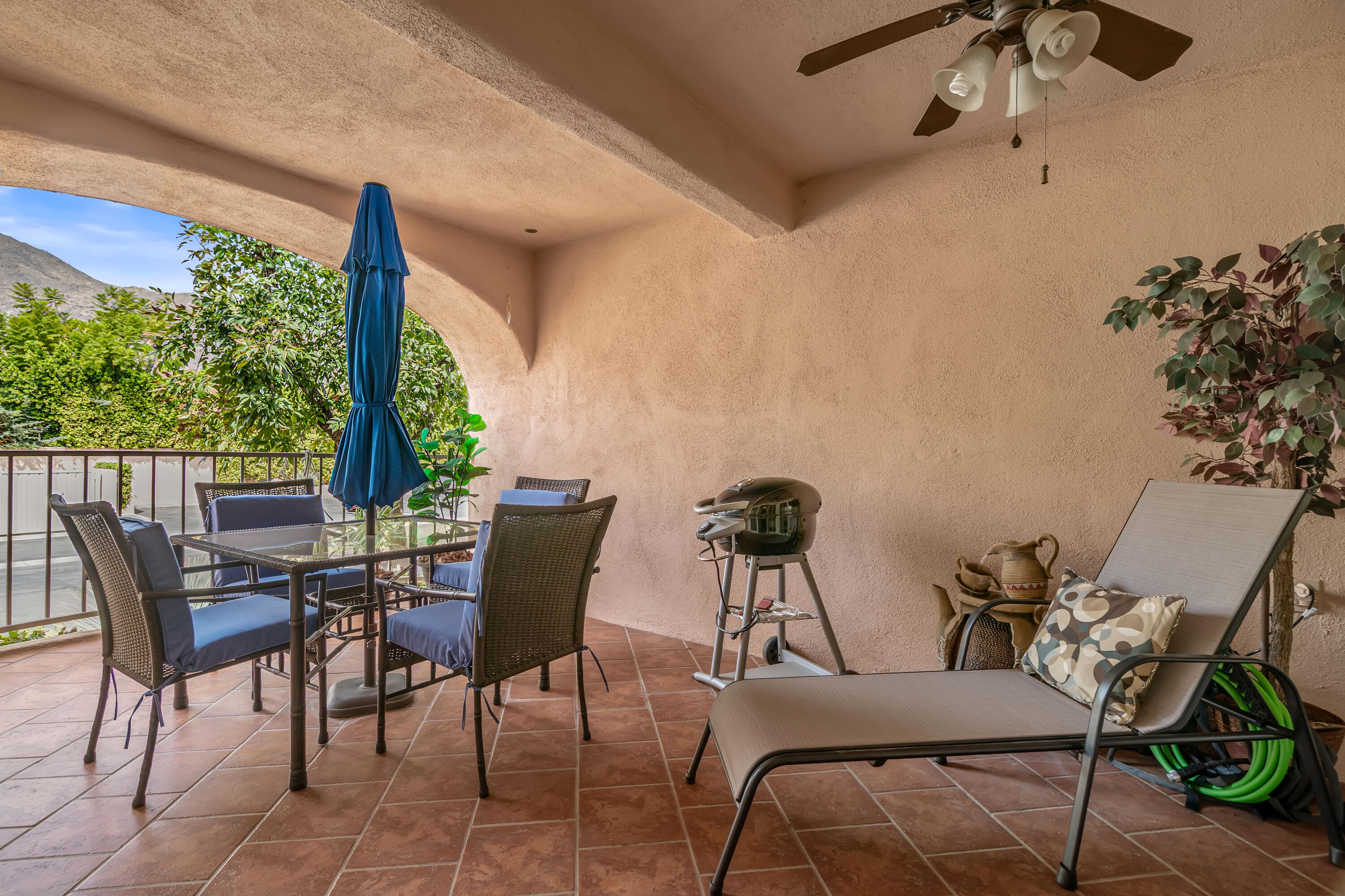 500 E Amado RD Unit: 311