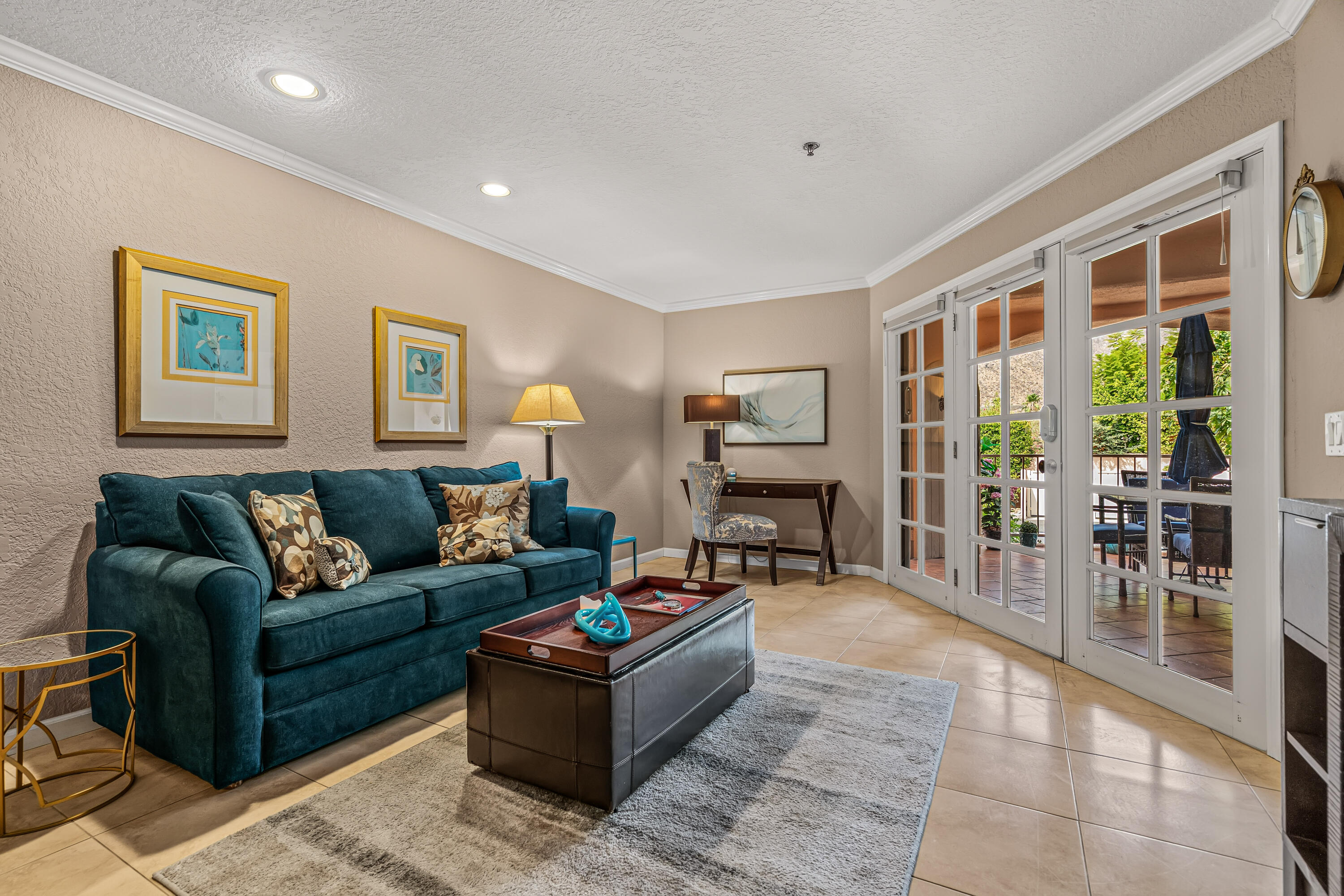 500 E Amado RD Unit: 311