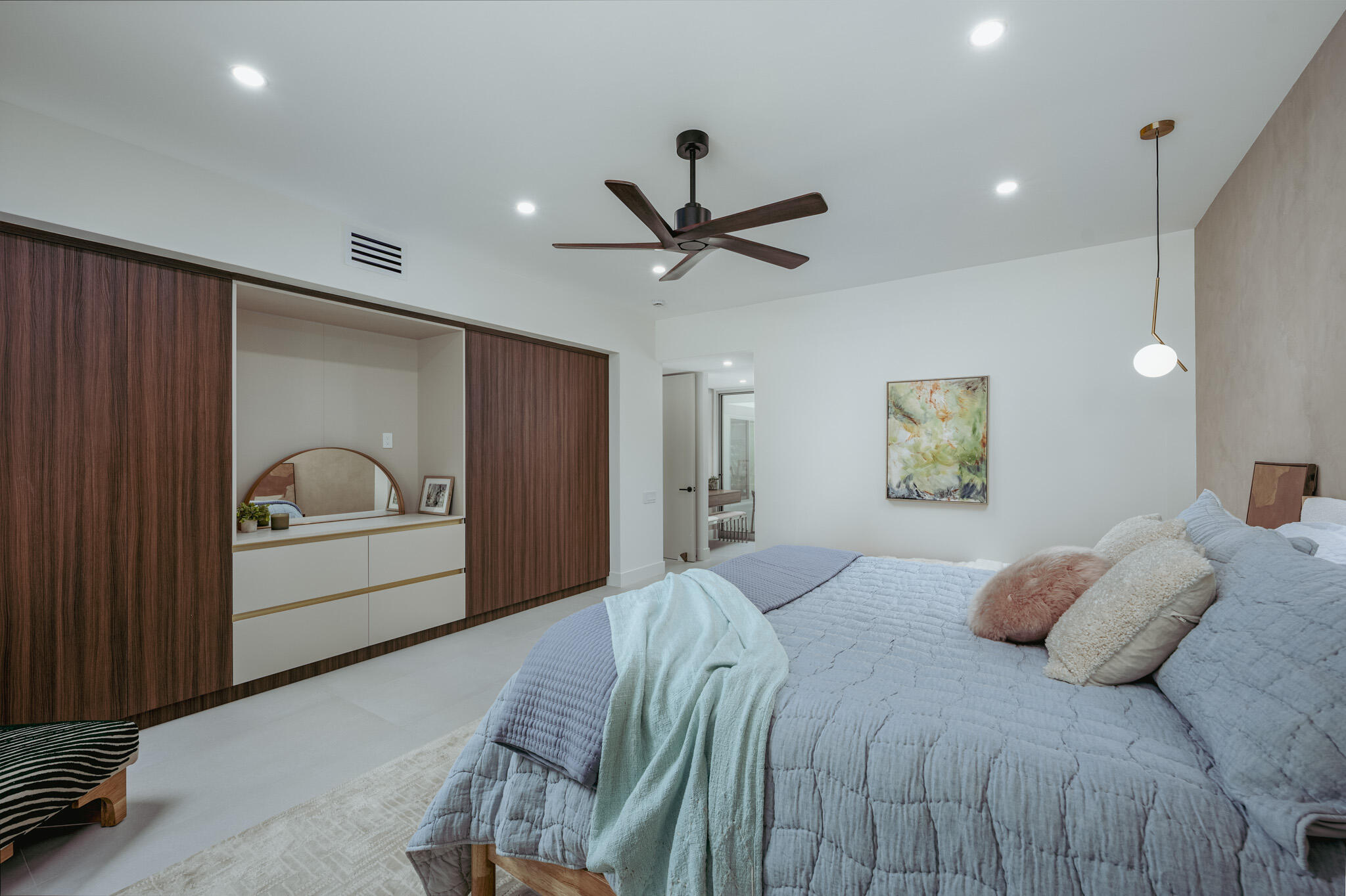87 Westlake CIR