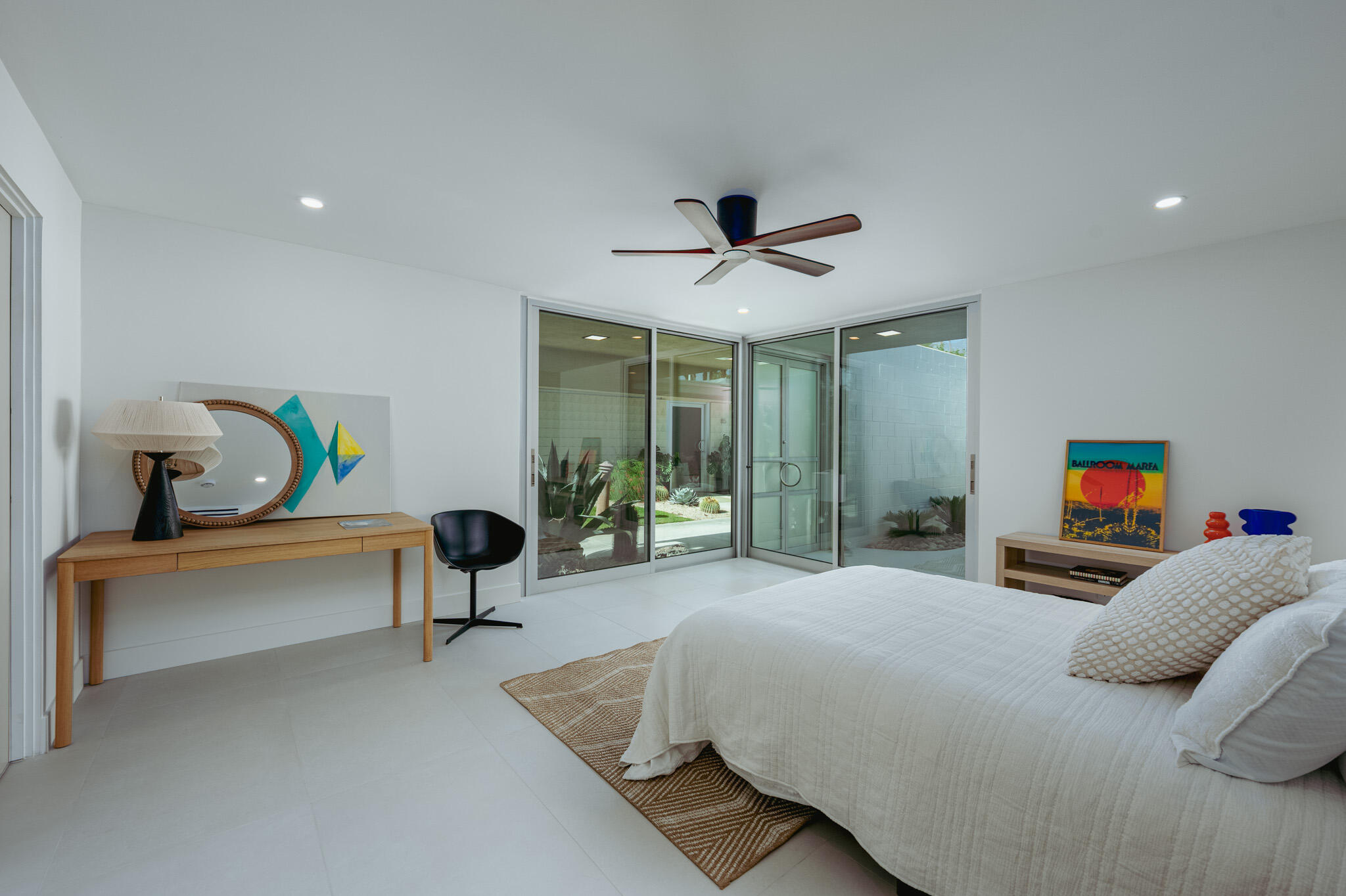 87 Westlake CIR