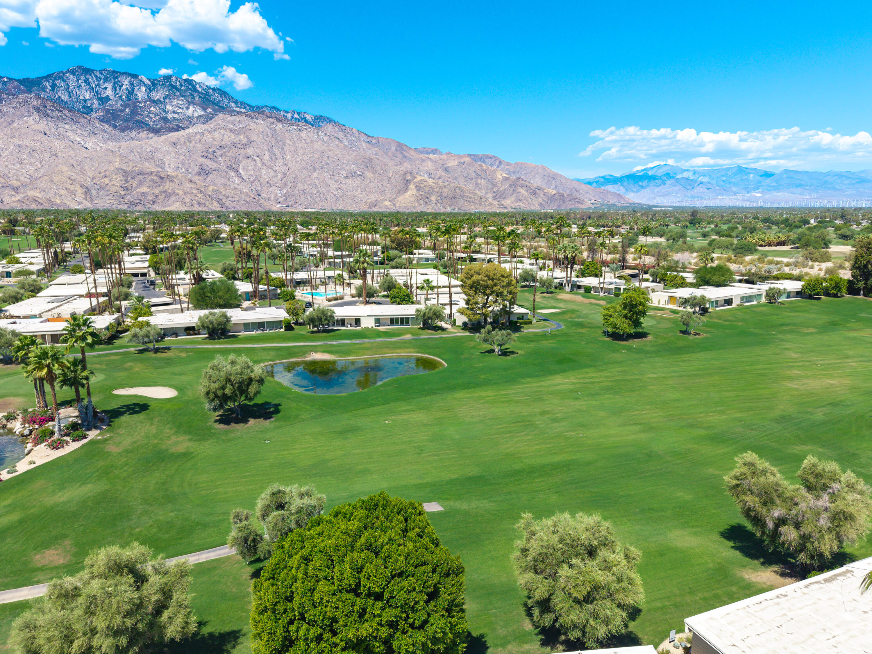 32 Lakeview CIR