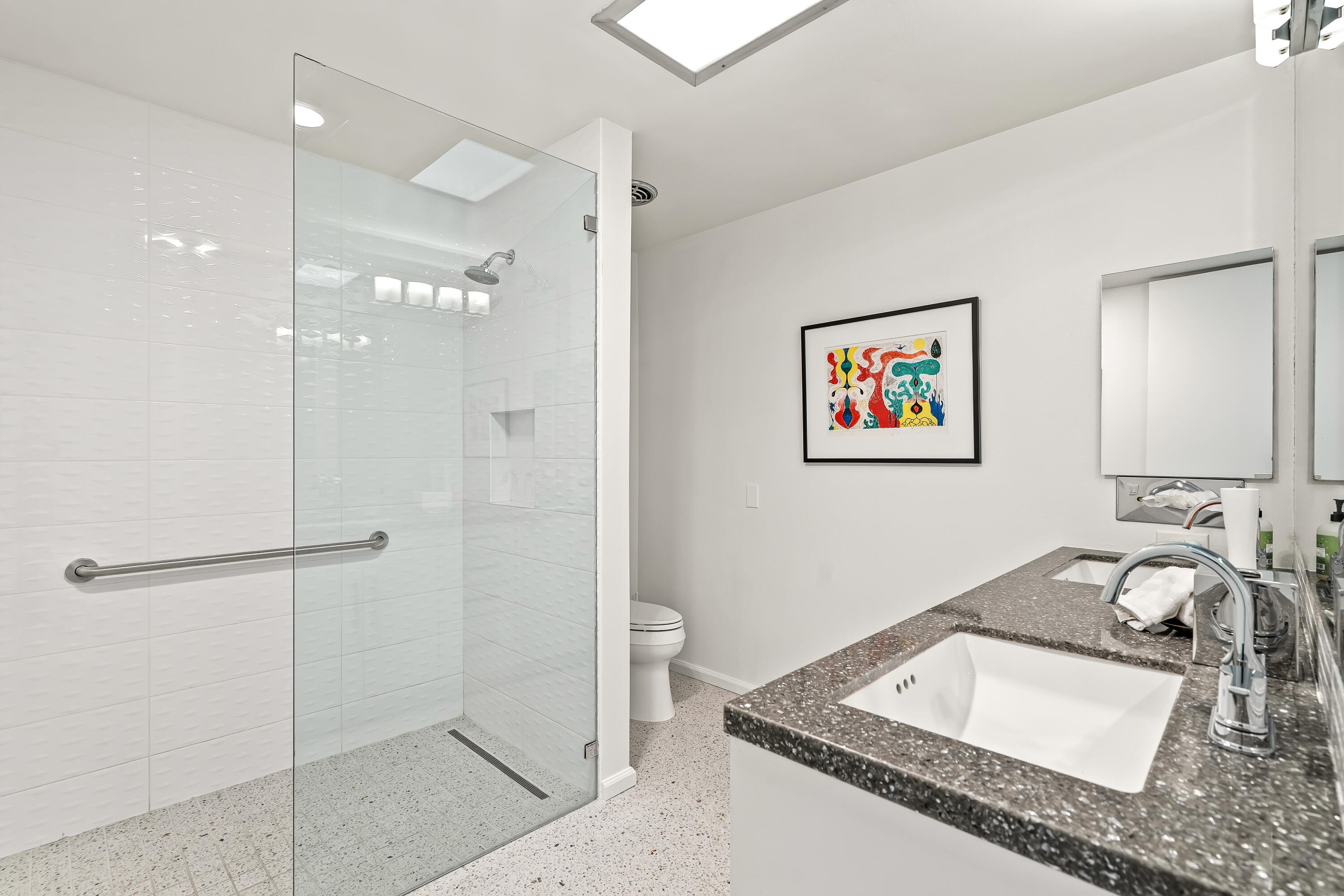 32 Lakeview CIR
